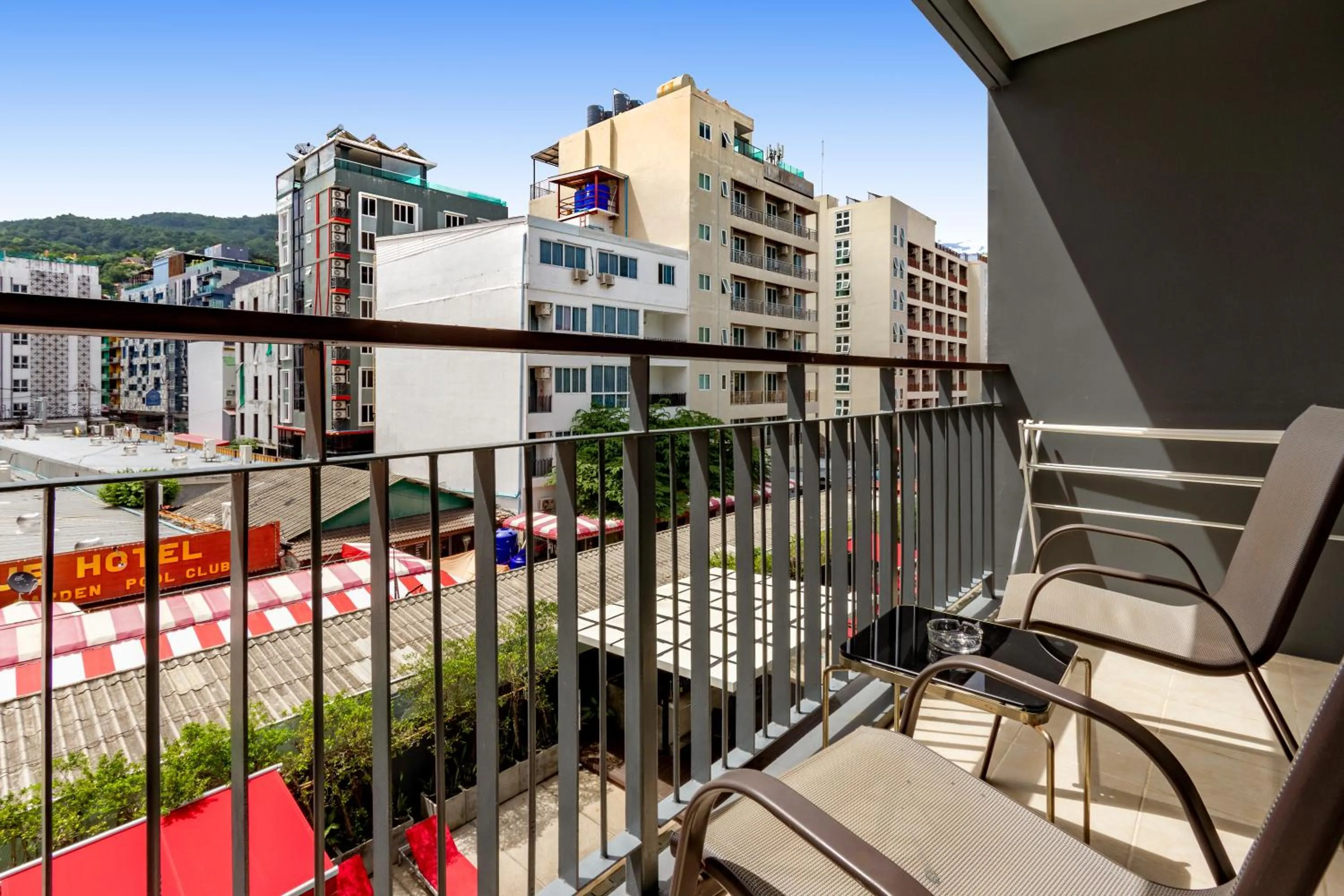 Balcony/Terrace in The Lantern Resorts Patong