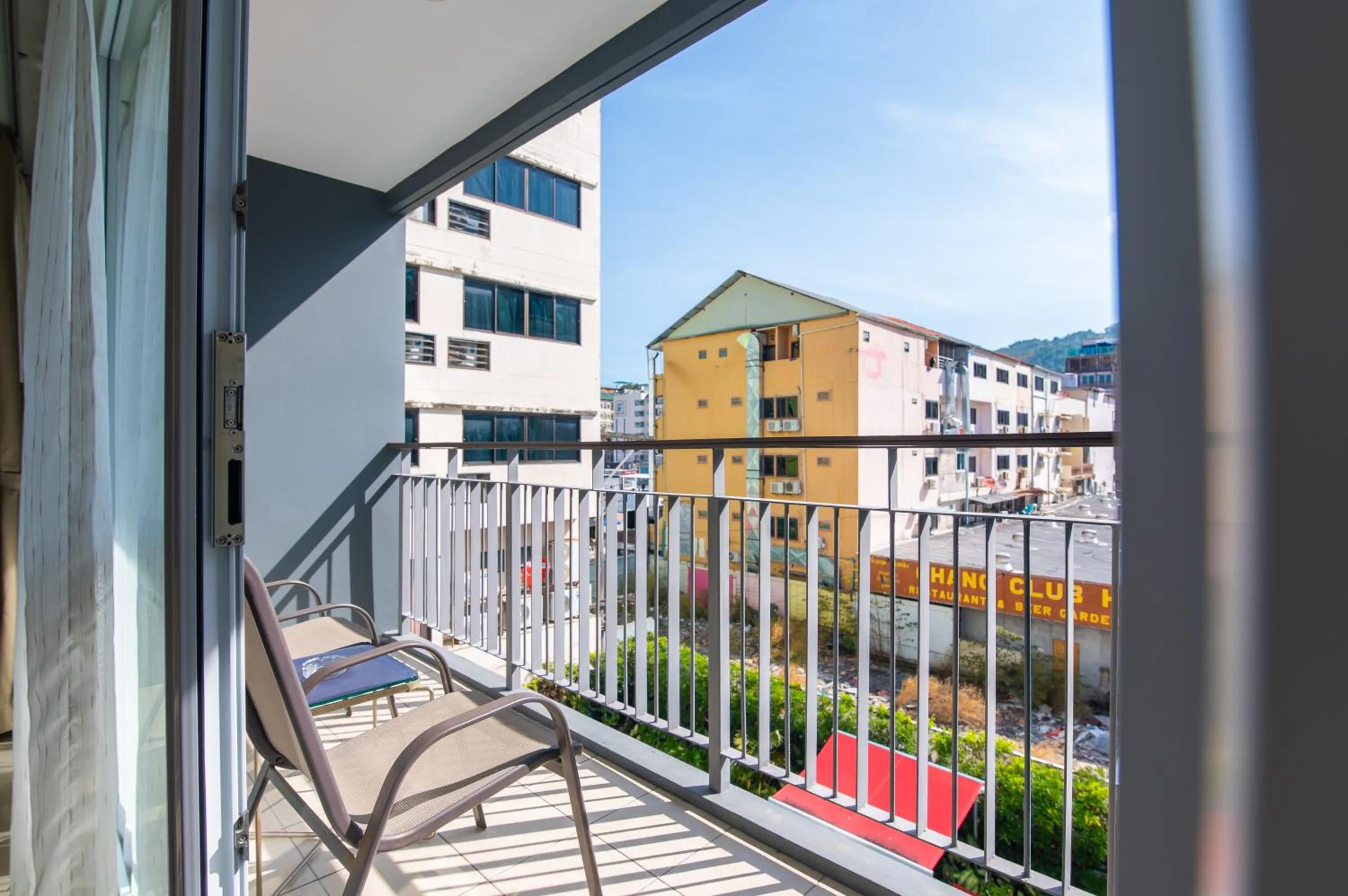 Balcony/Terrace in The Lantern Resorts Patong