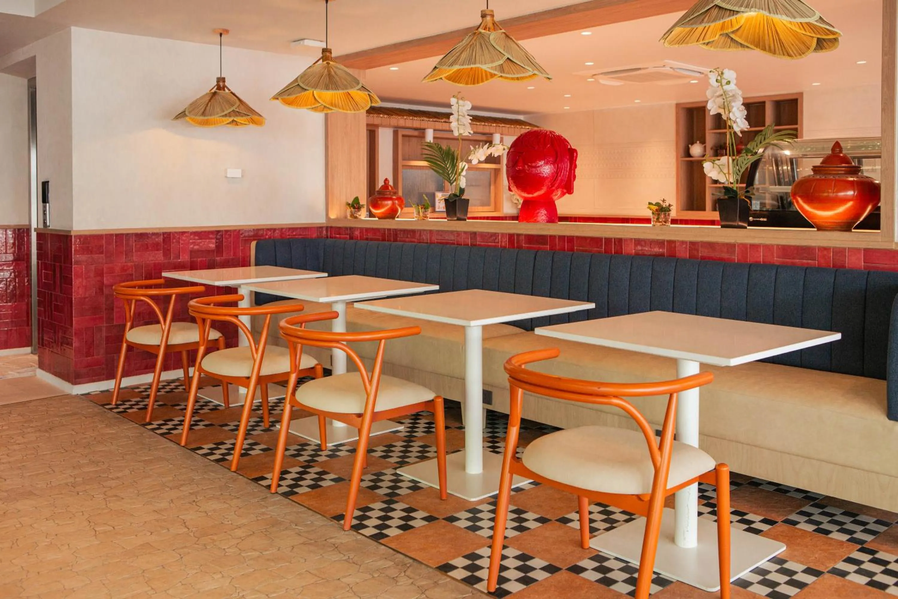 Restaurant/places to eat in The Lantern Resorts Patong