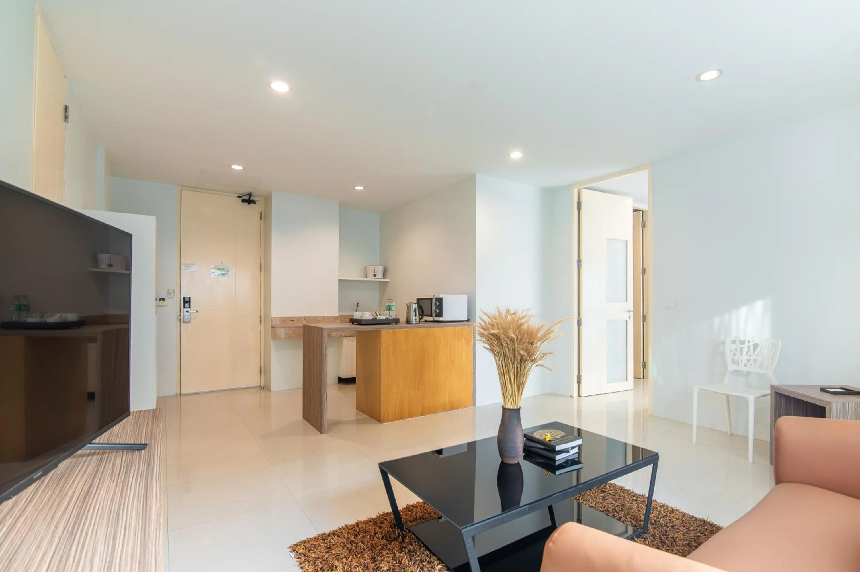 Seating area in The Lantern Resorts Patong