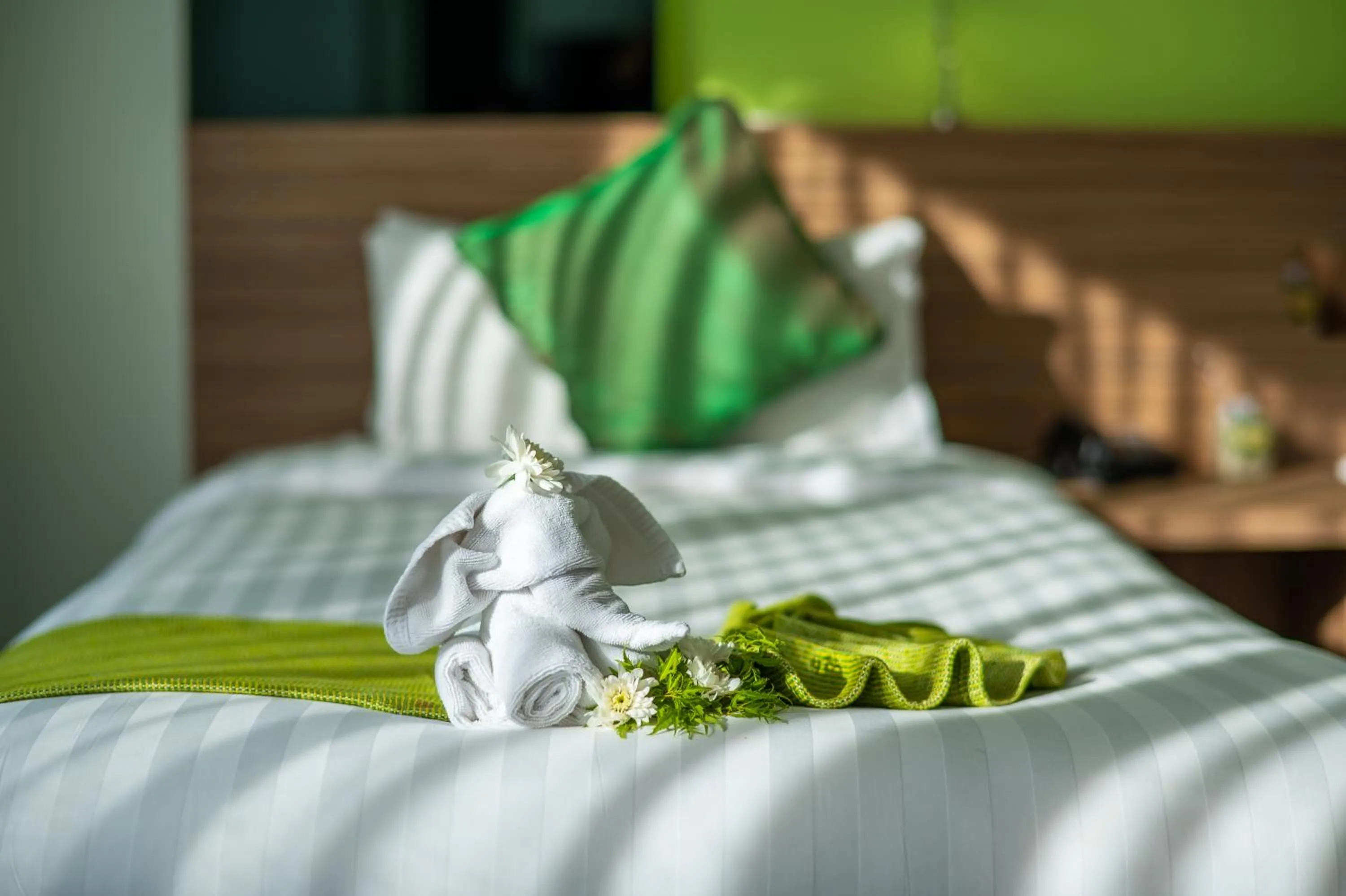 Bed in The Lantern Resorts Patong