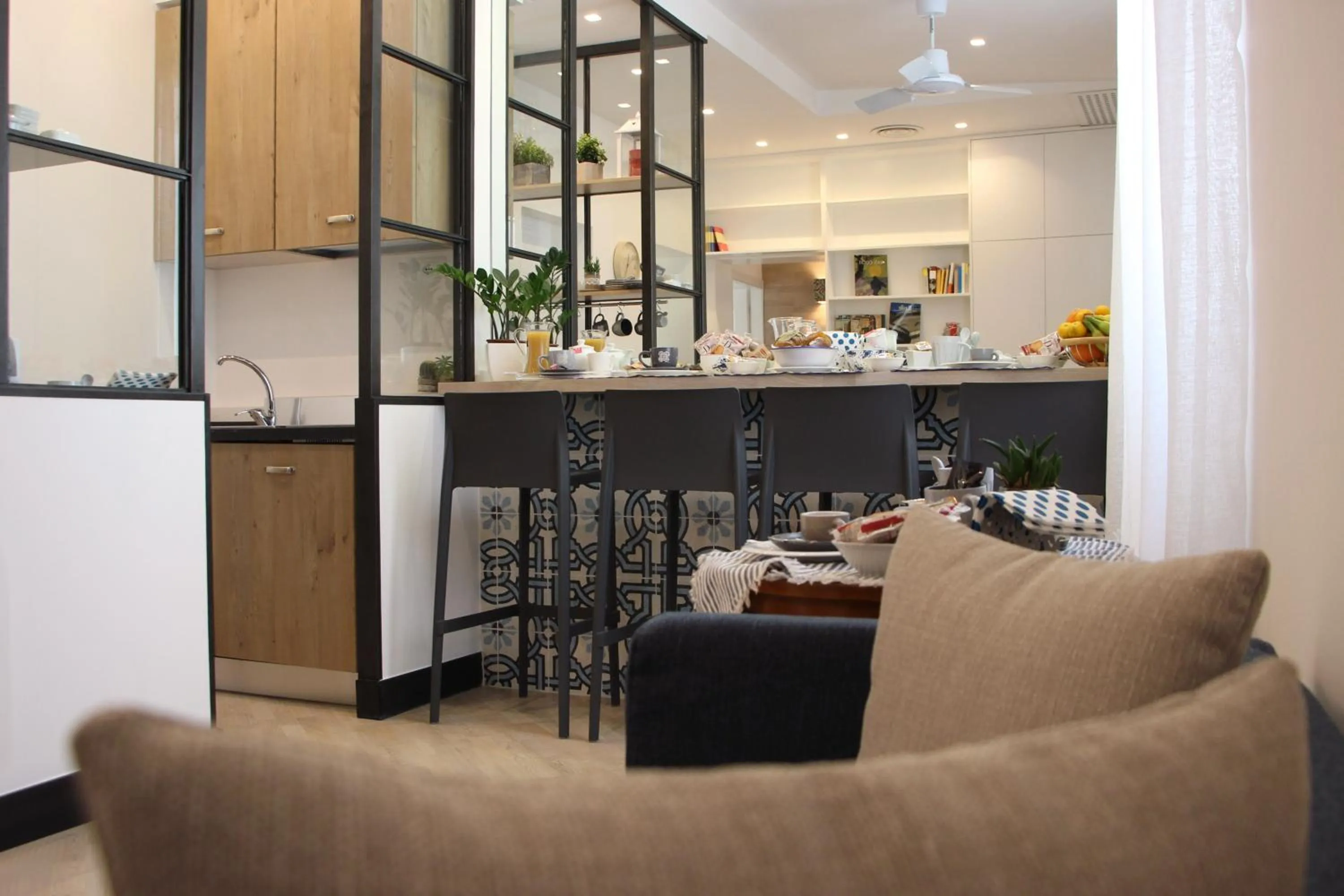 Kitchen or kitchenette in B&B Vivere Palermo