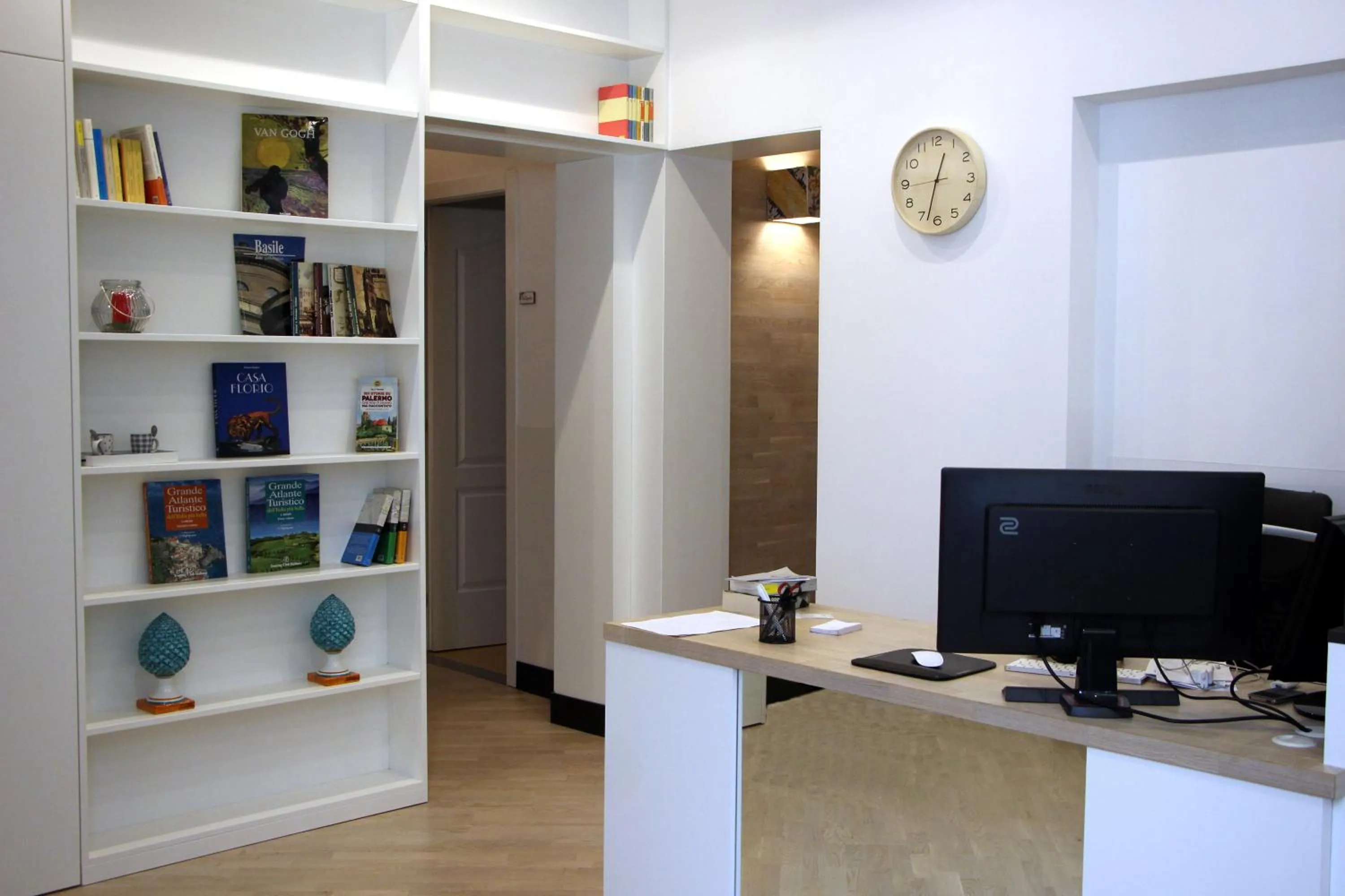 hair dresser in B&B Vivere Palermo