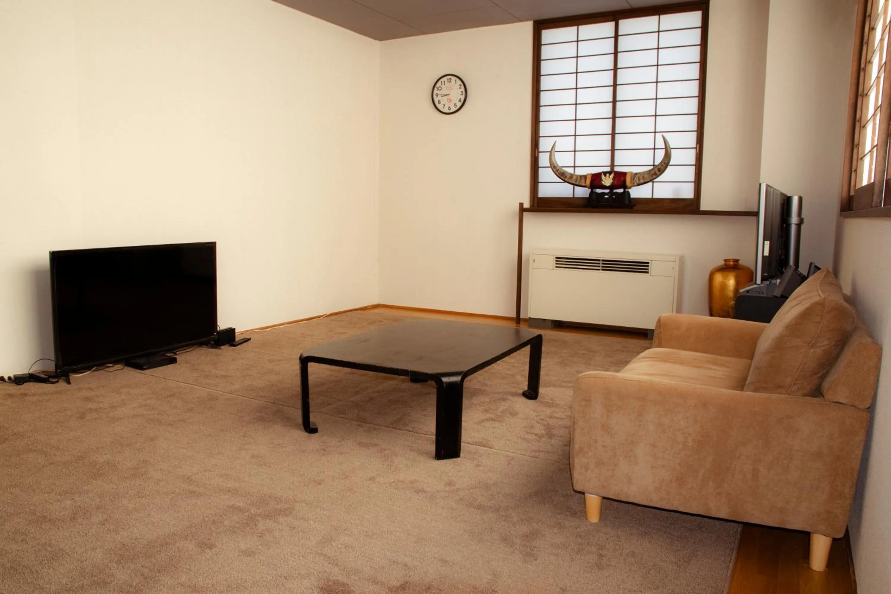 Communal lounge/ TV room in La Vista Hotel Tsugaike - Stay on the Slopes