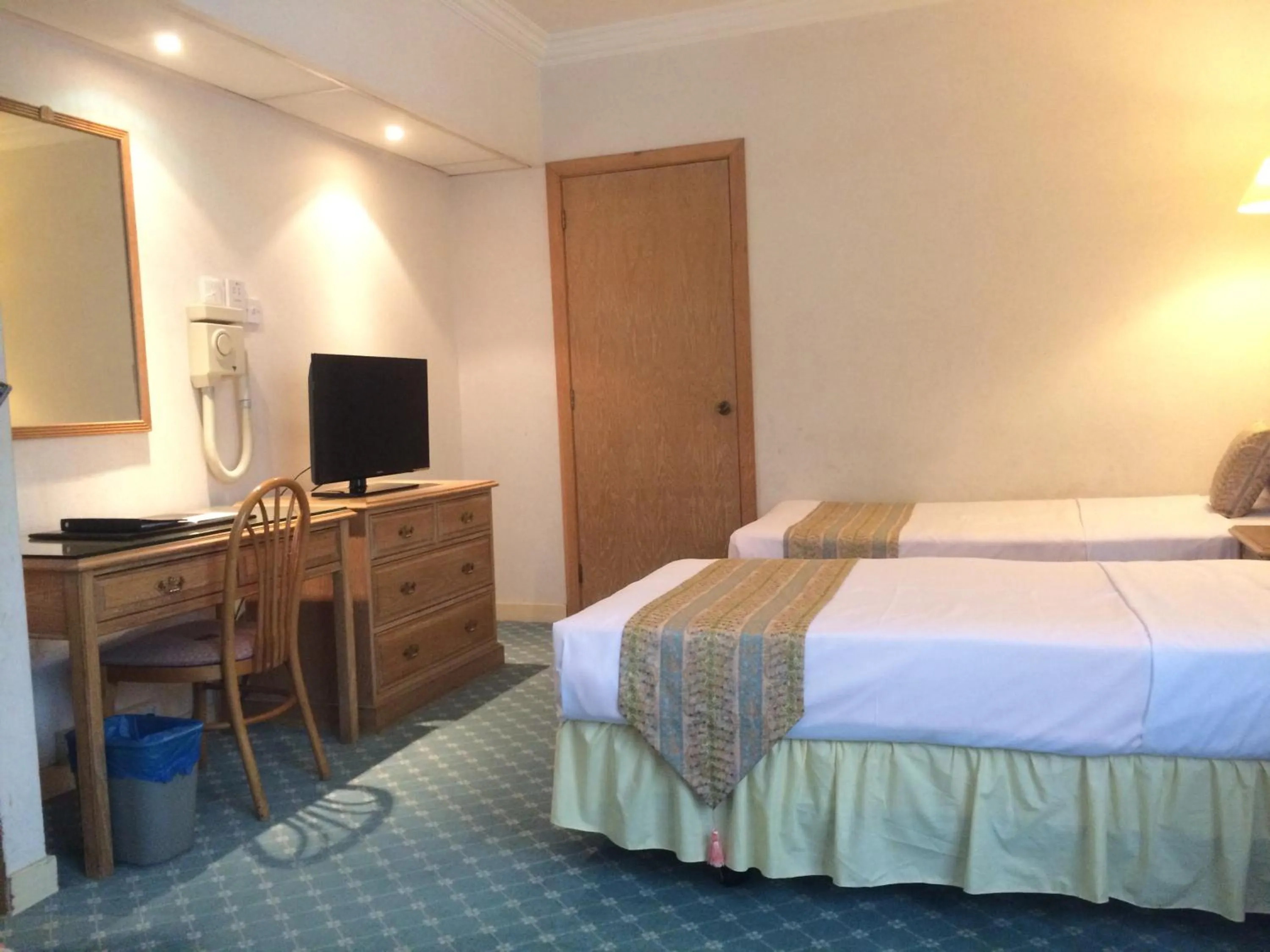 Bedroom, Bed in Terrace Hotel