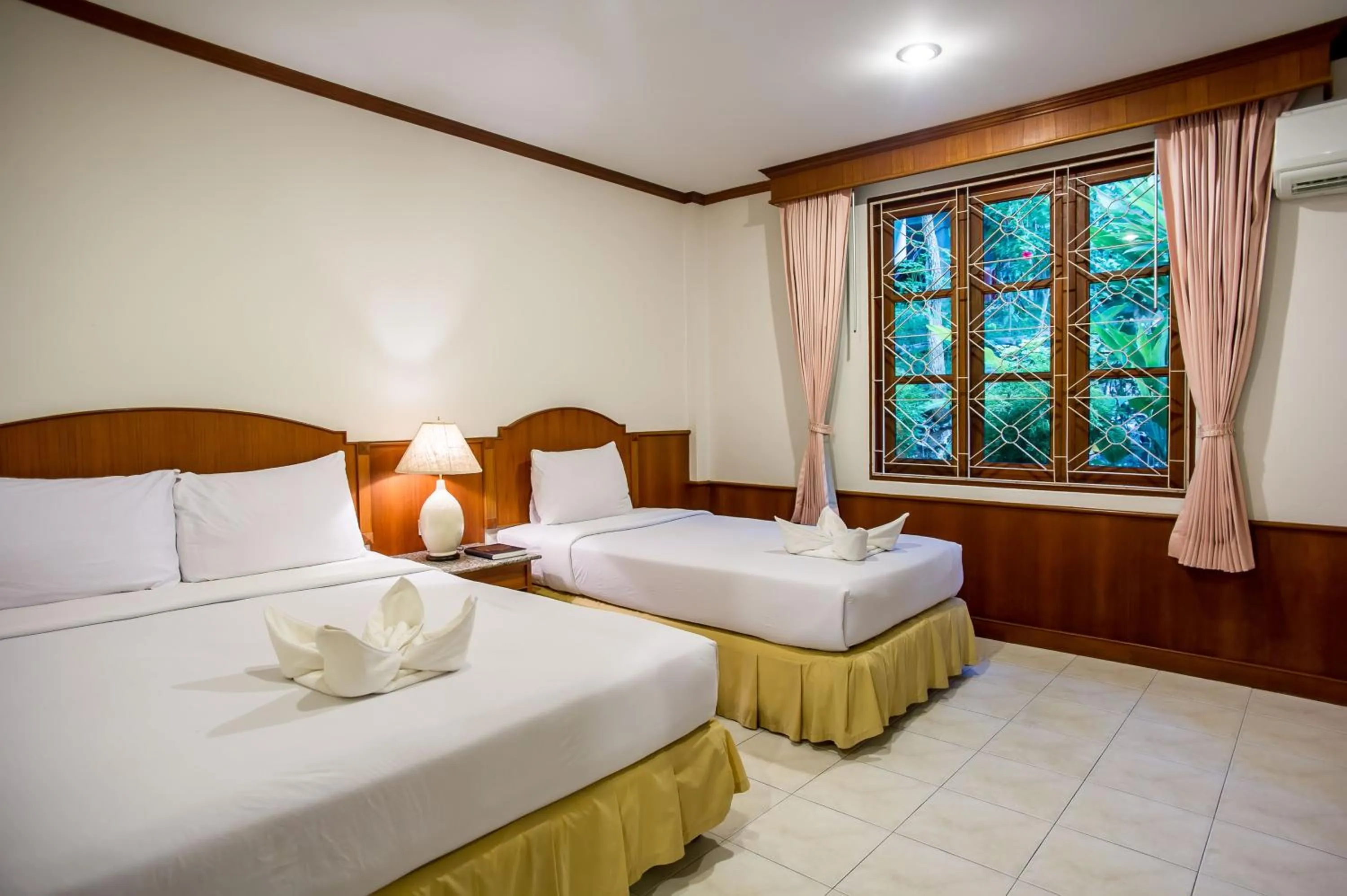 Bedroom, Bed in Neptune's Villa