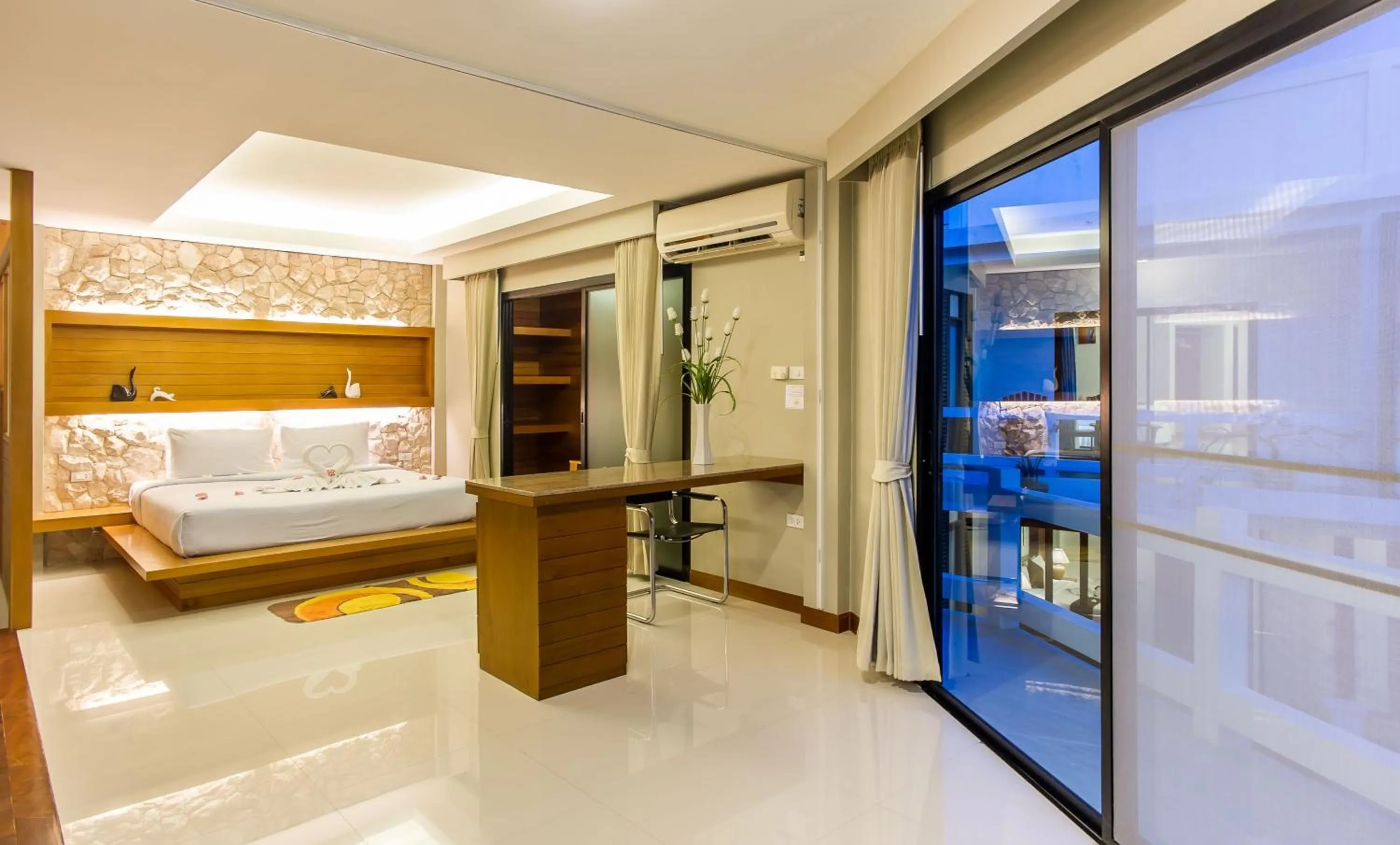 Bed in Neptune's Villa