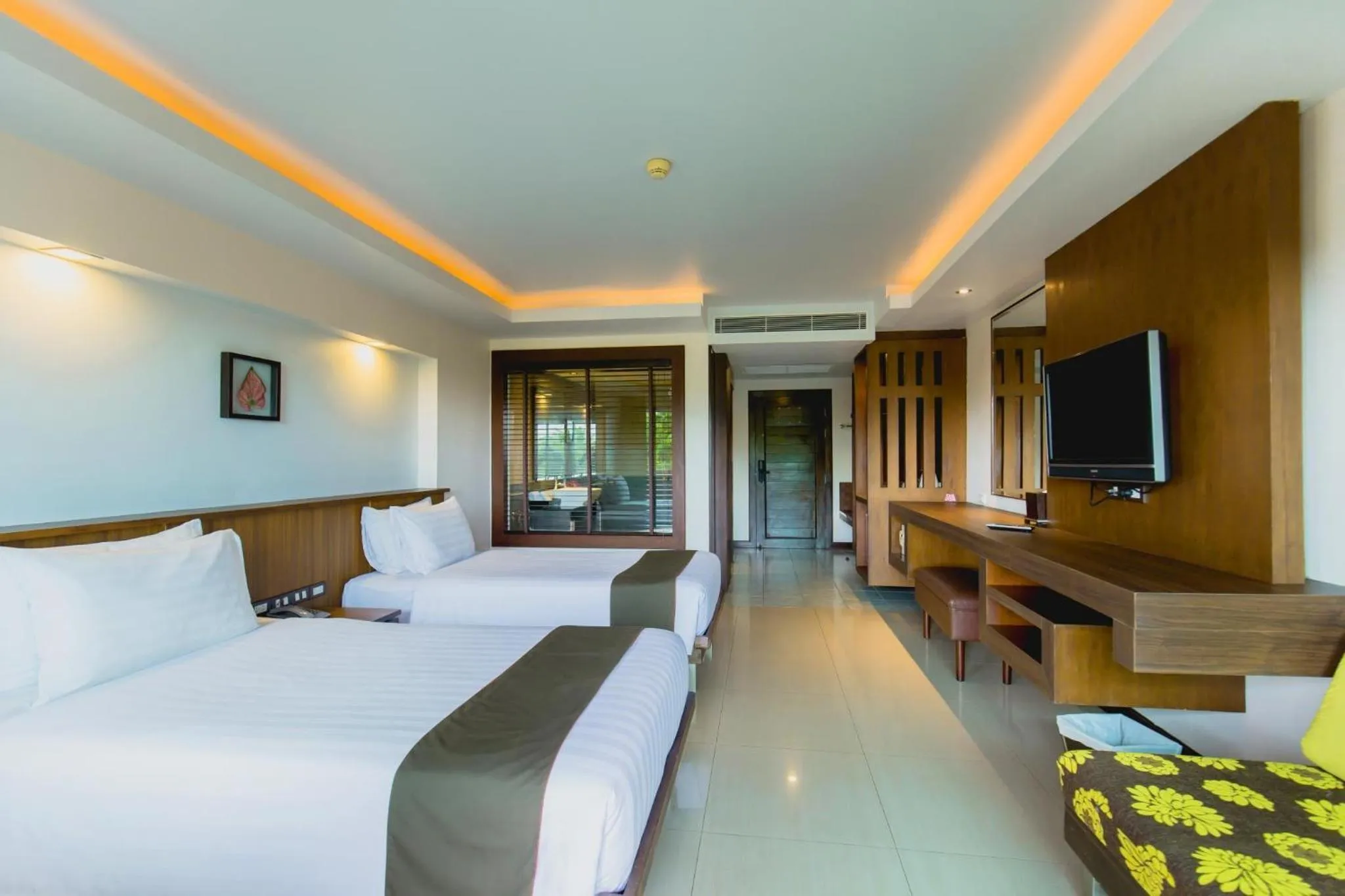 Deluxe Double or Twin Room in Thanthip Beach Resort Patong