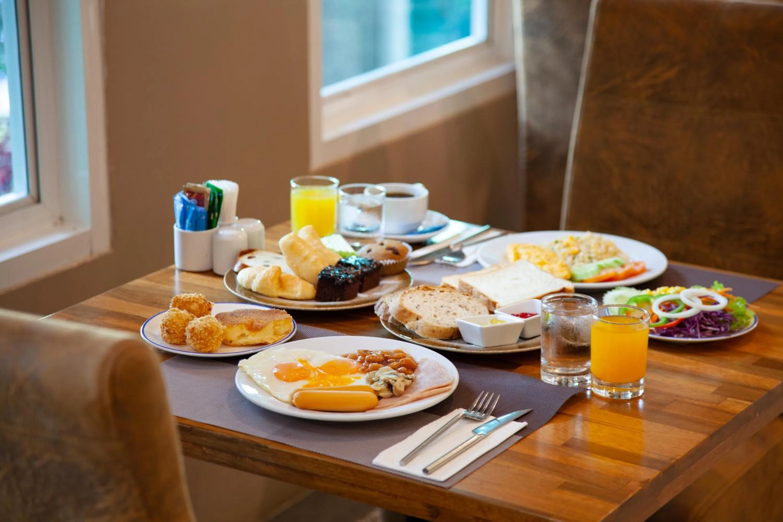 Breakfast in Thanthip Beach Resort Patong