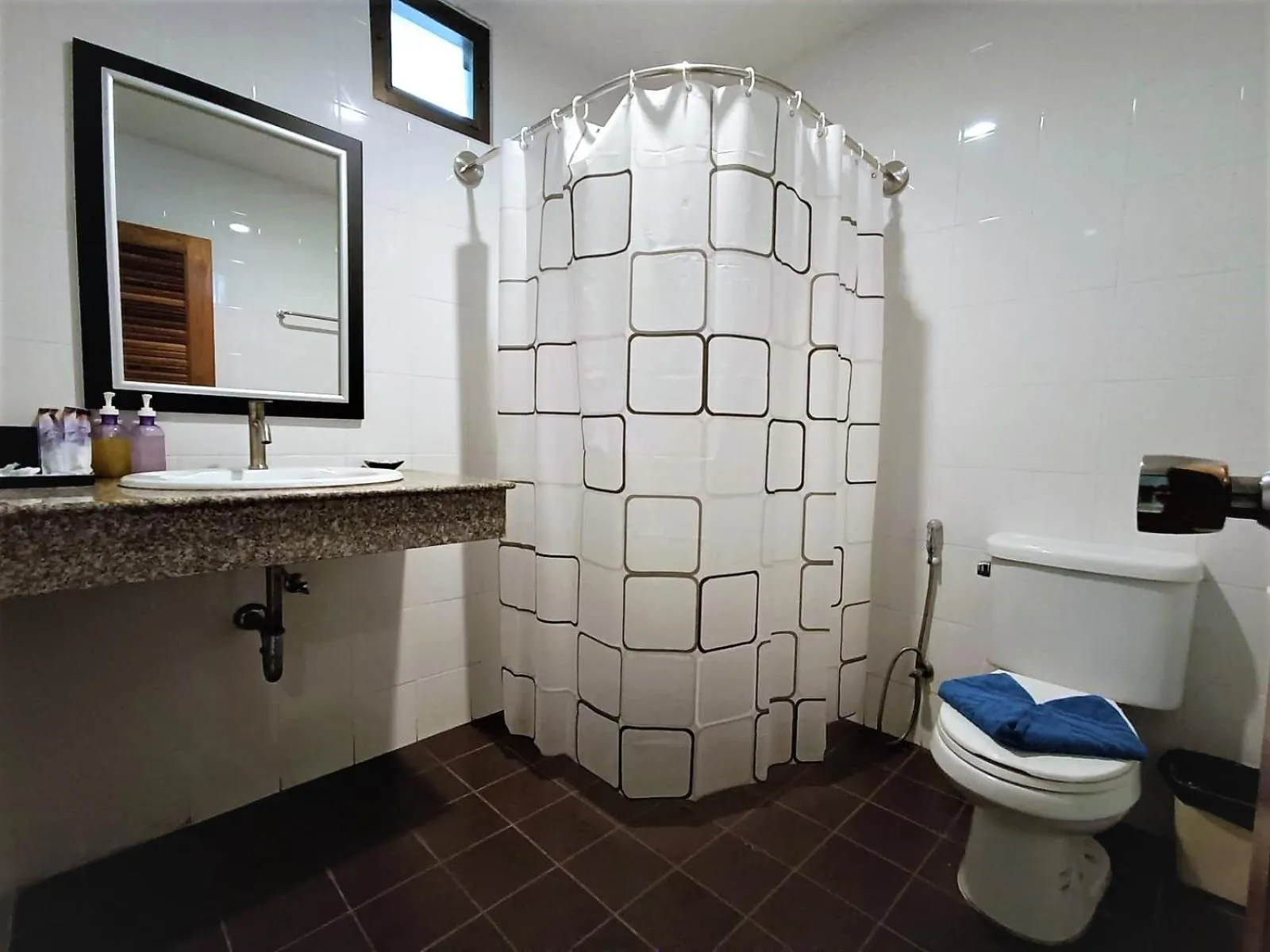 Bathroom in Seven Seas Hotel Patong Beach