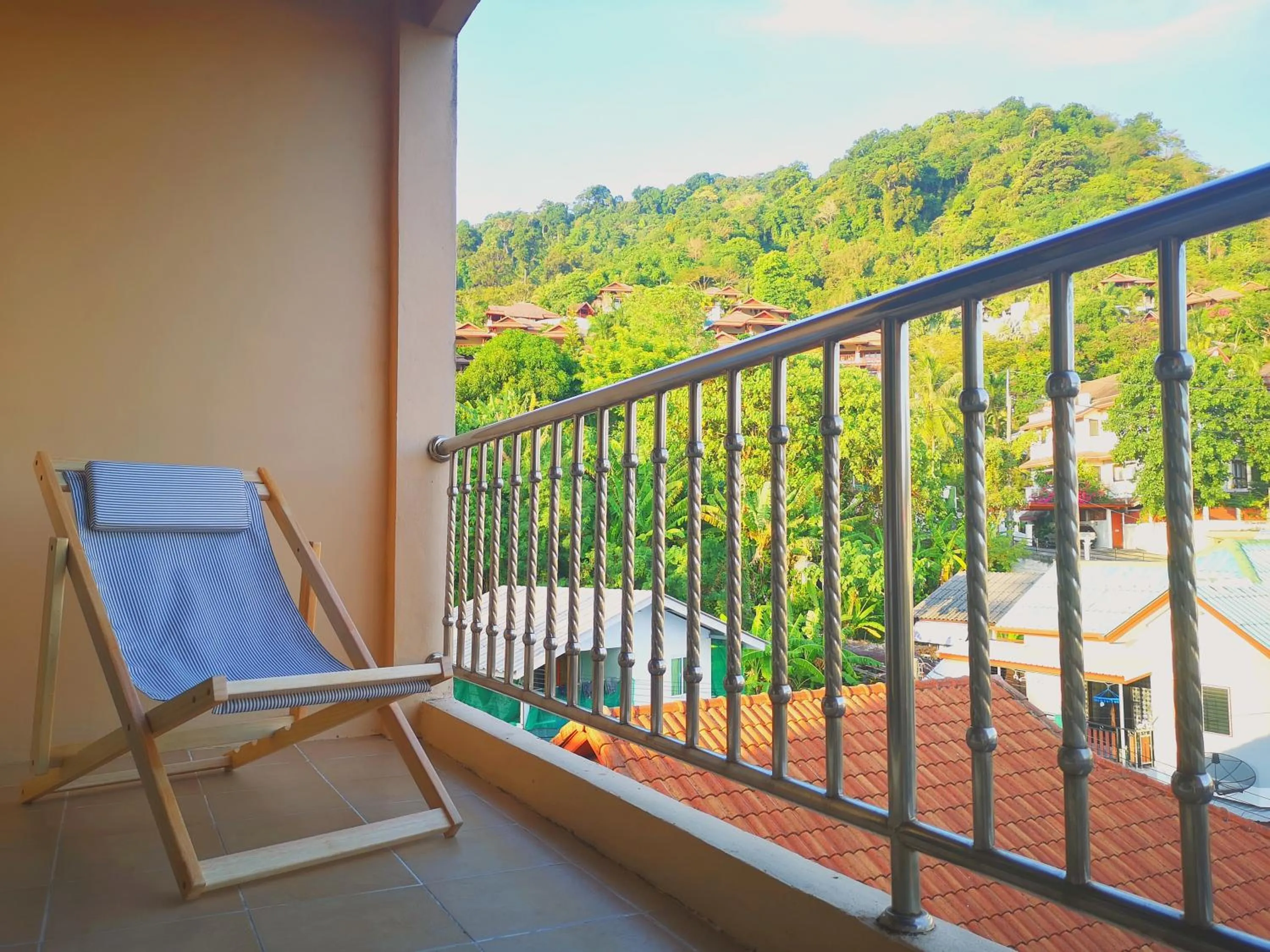 Balcony/Terrace in Seven Seas Hotel Patong Beach