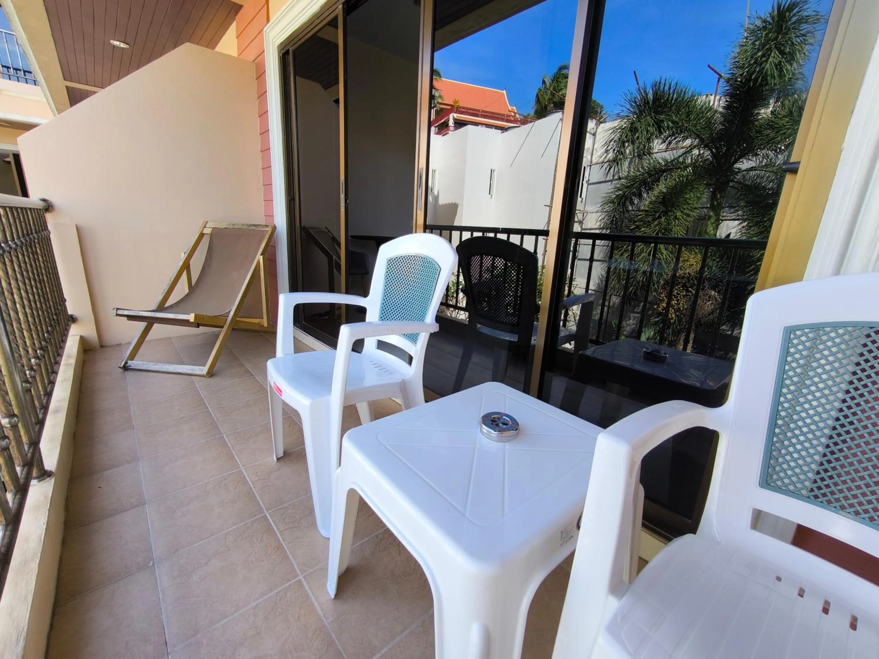 Balcony/Terrace in Seven Seas Hotel Patong Beach