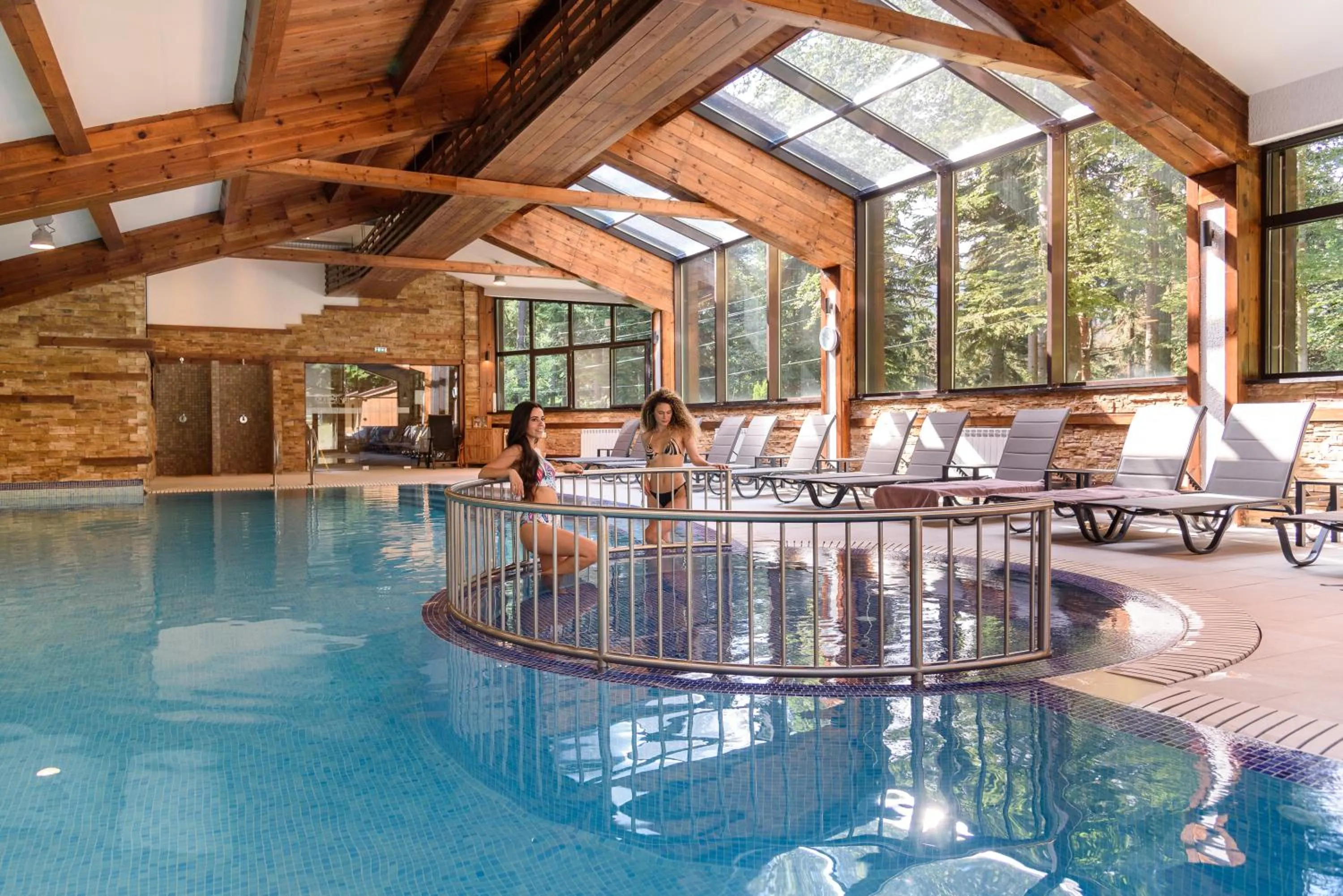 Swimming pool in Lion Hotel Borovets