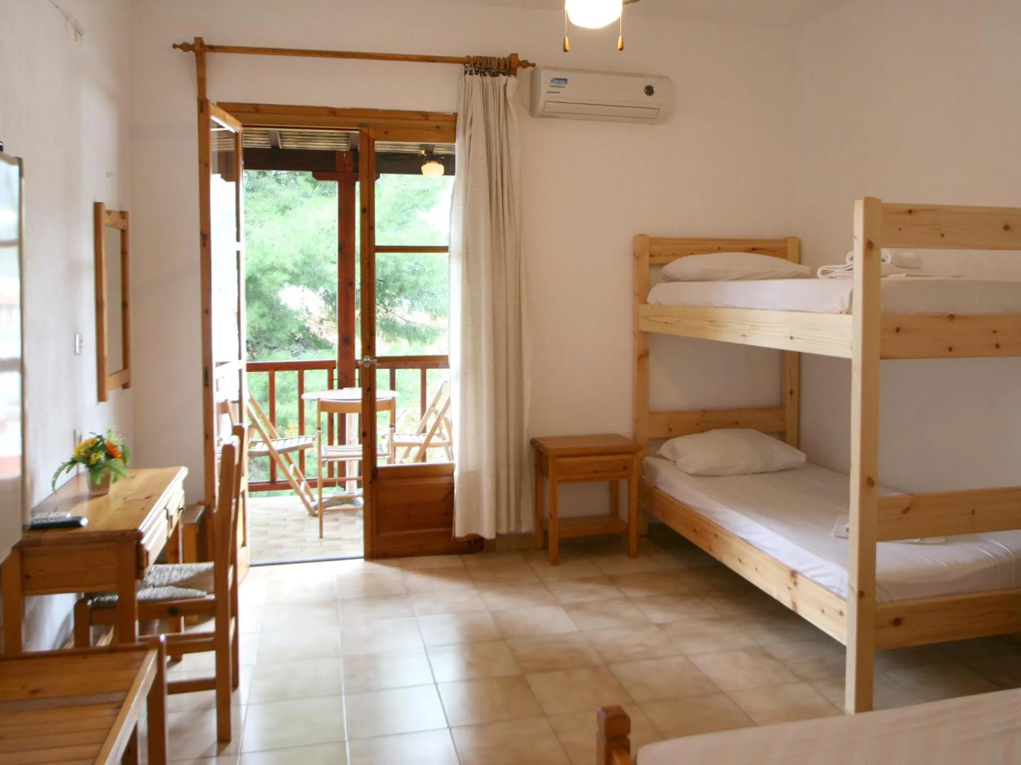 bunk bed in ELIZA Skiathos