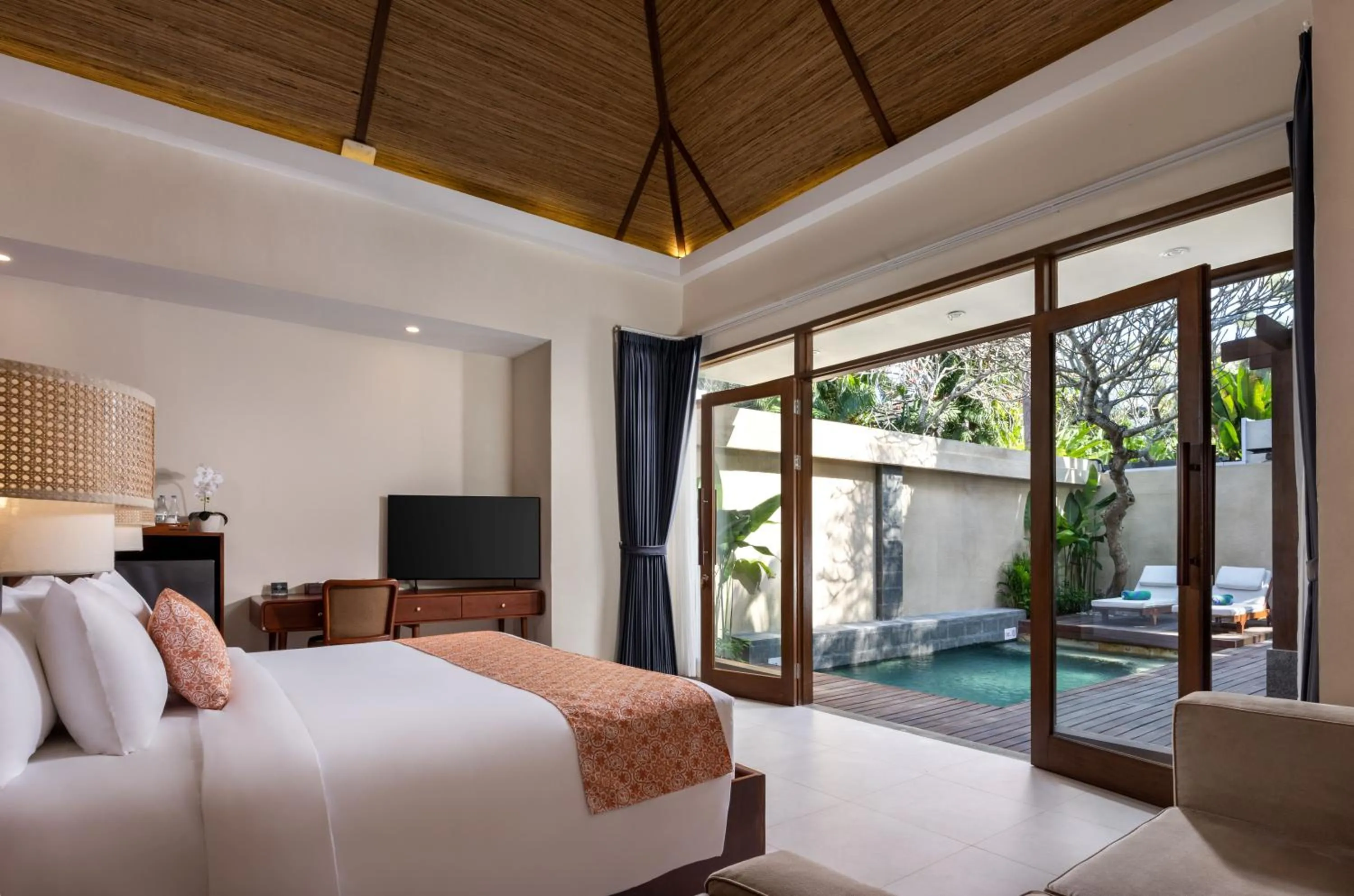 Bedroom, Bed in Tonys Villas & Resort Seminyak - Bali