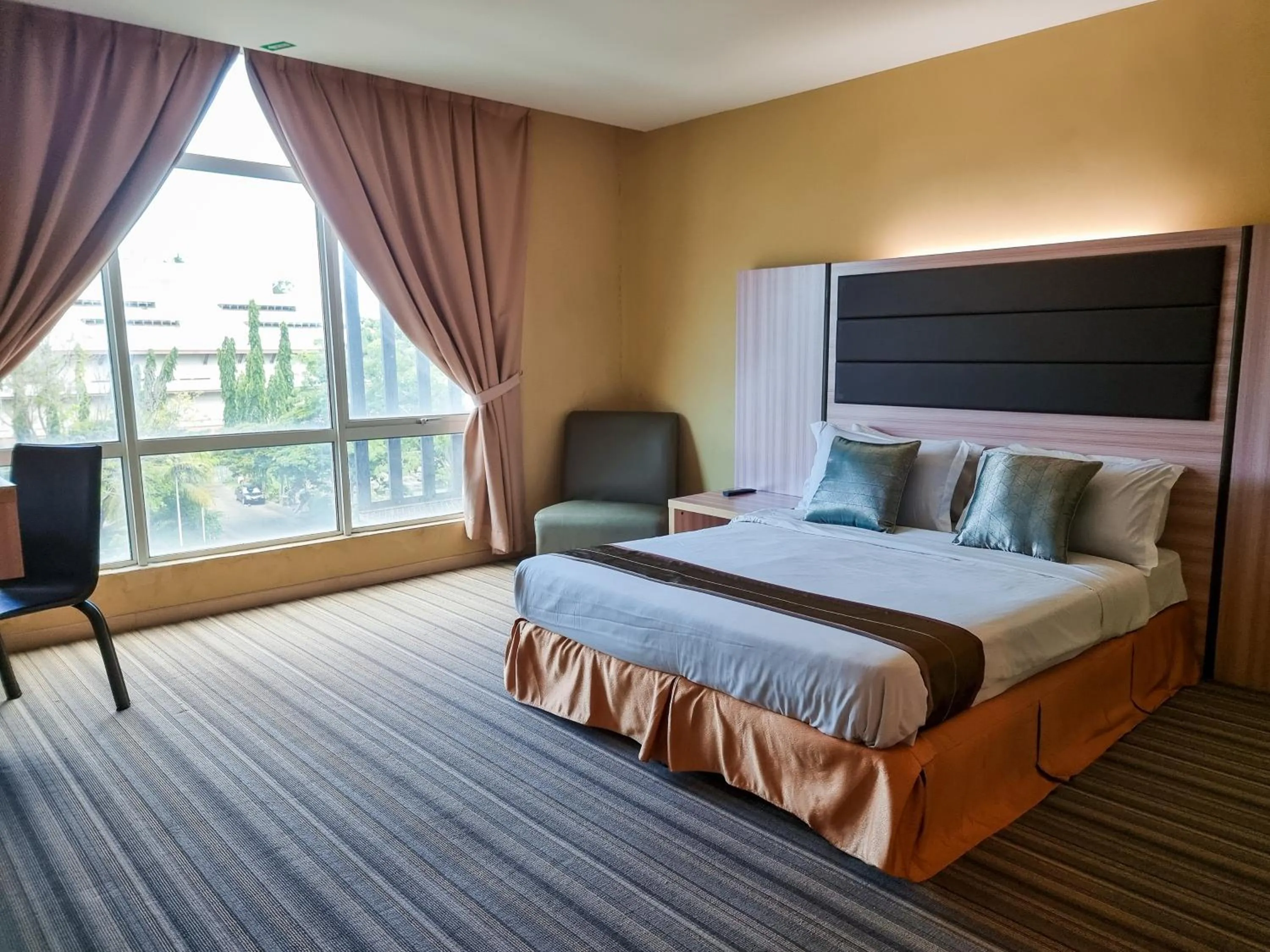 Bedroom, Bed in Zara's Boutique Hotel @ Harbour City