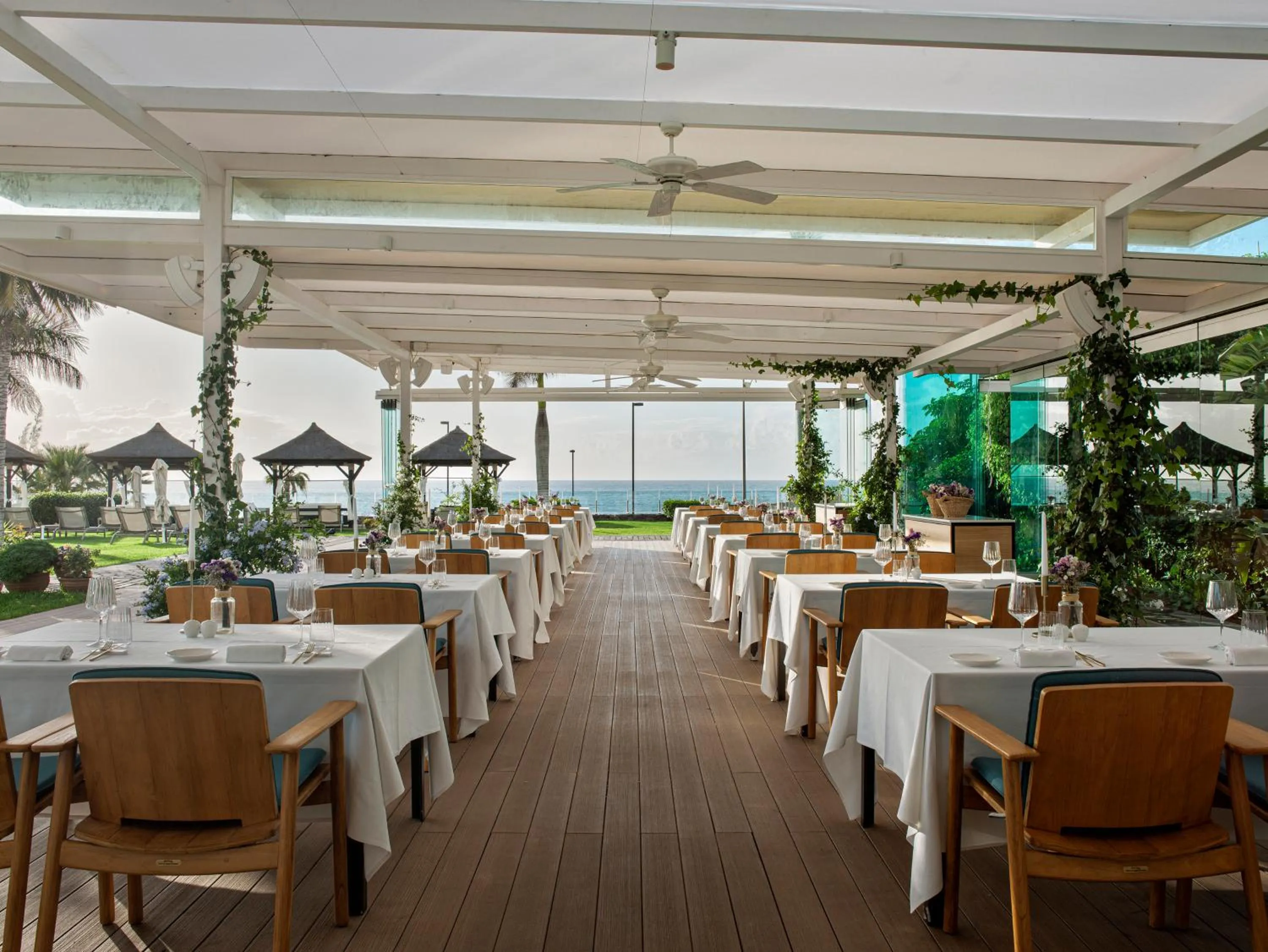 Restaurant/places to eat in Red Level at Gran Melia Palacio de Isora - Adults Only