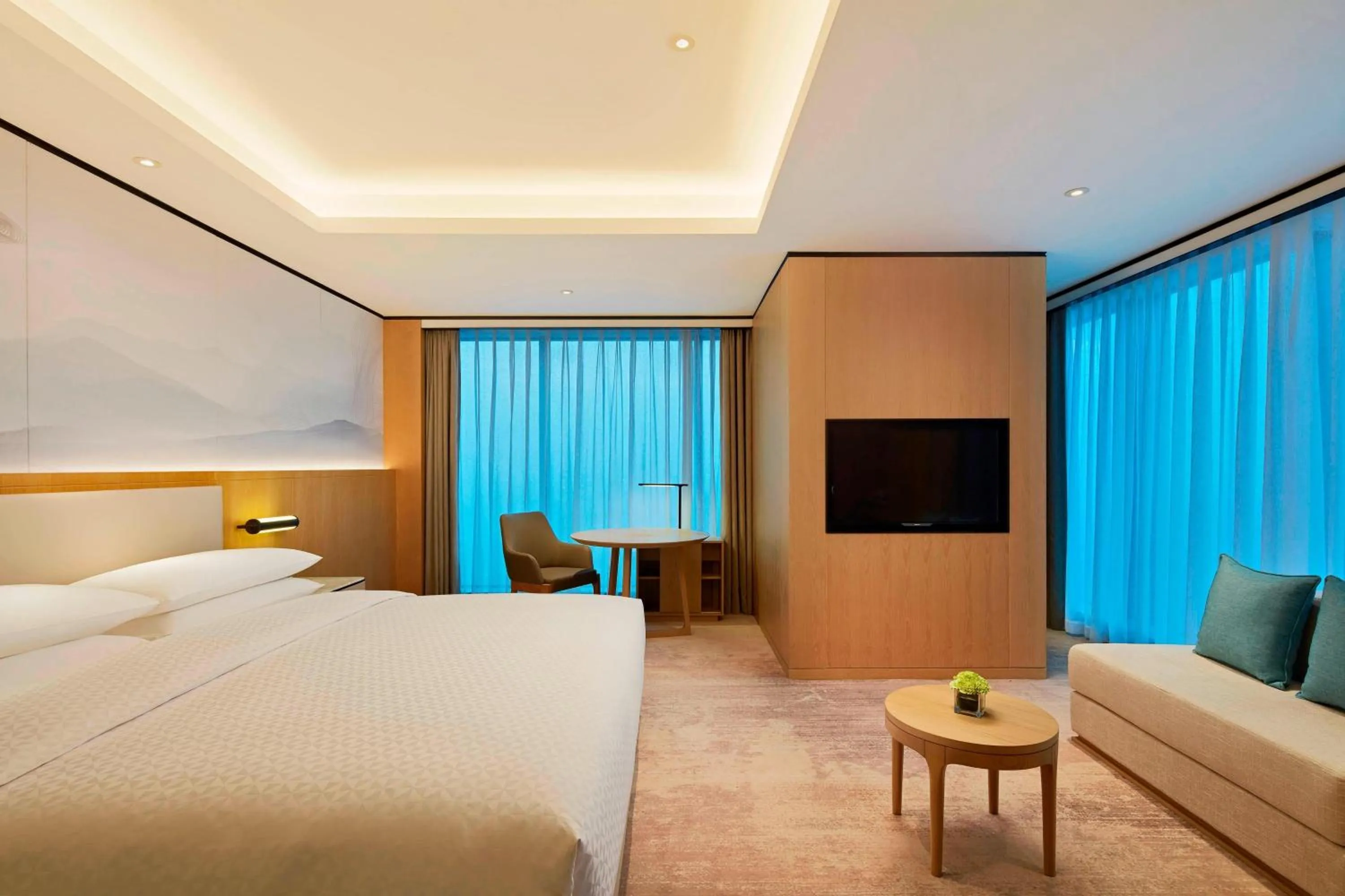 Bedroom, Bed in Four Points by Sheraton Changsha, Meixi Lake