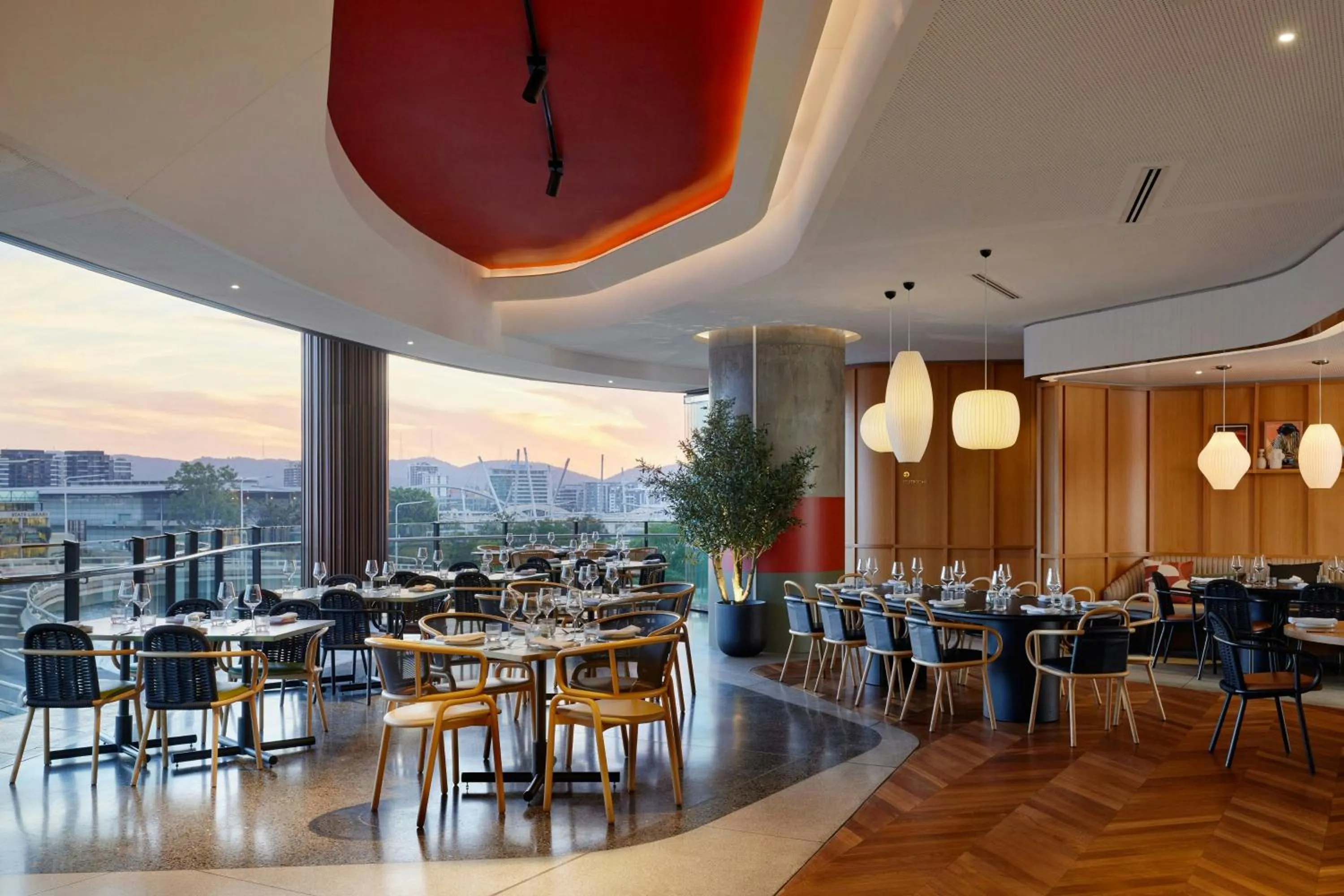 Restaurant/places to eat in W Brisbane