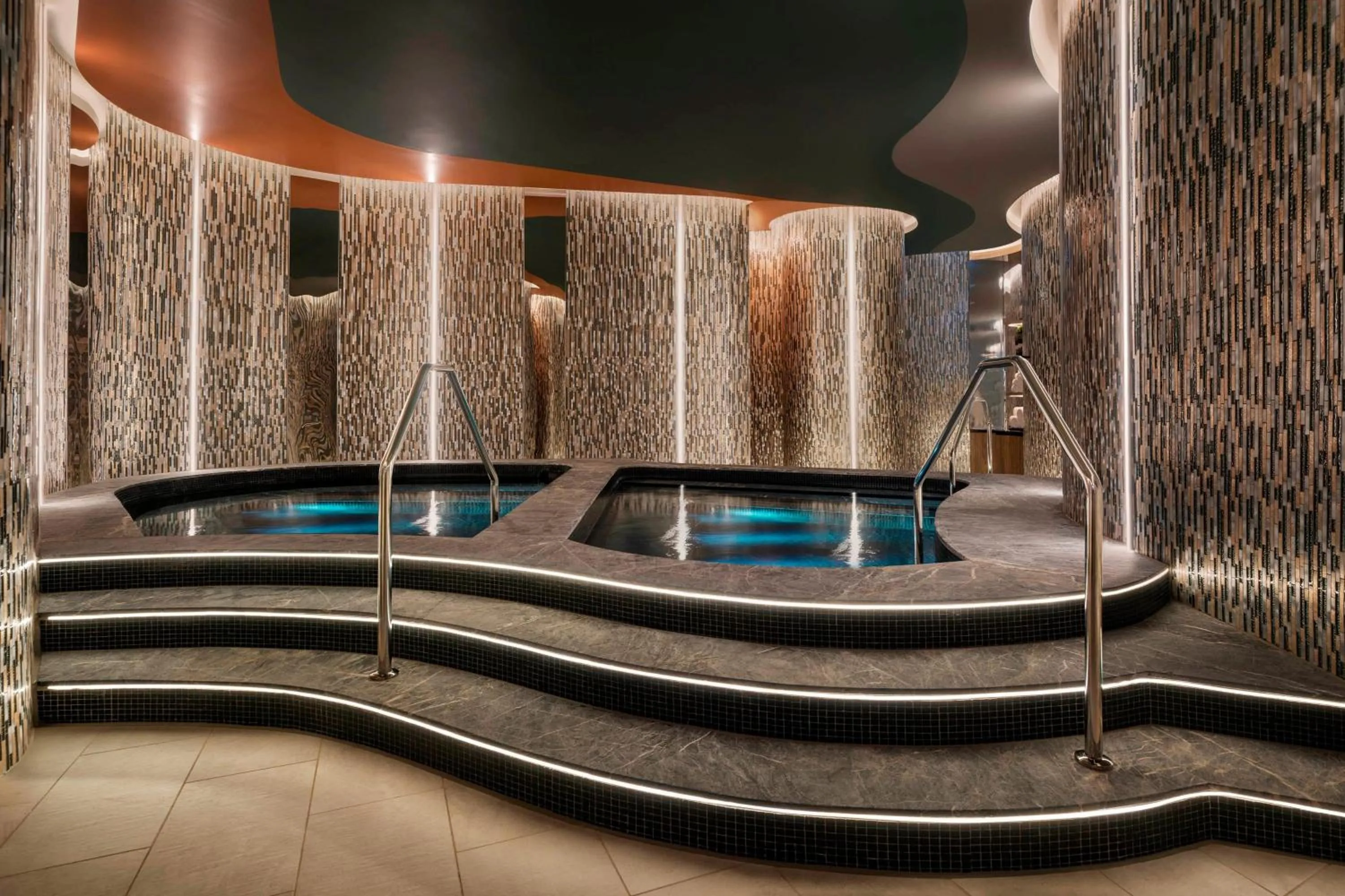 Spa and wellness centre/facilities in W Brisbane