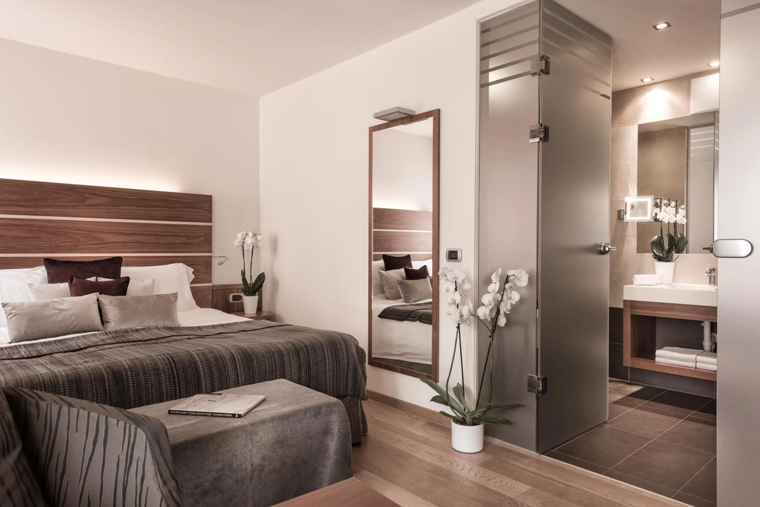 Bathroom, Bed in SOLEA DOLOMITI Boutique Hotel