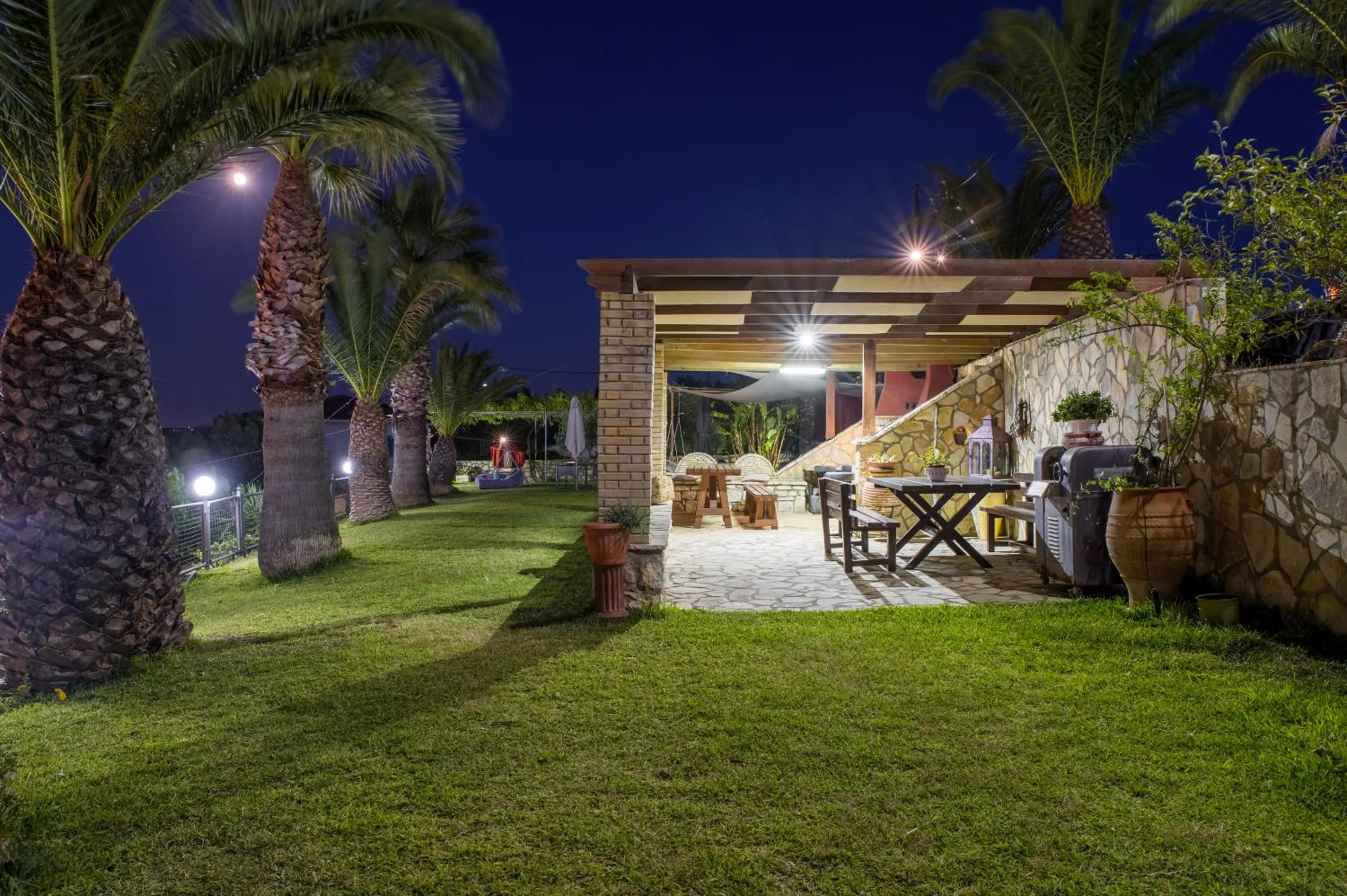 Night in Studios Rania - Rania Studios & Apartments