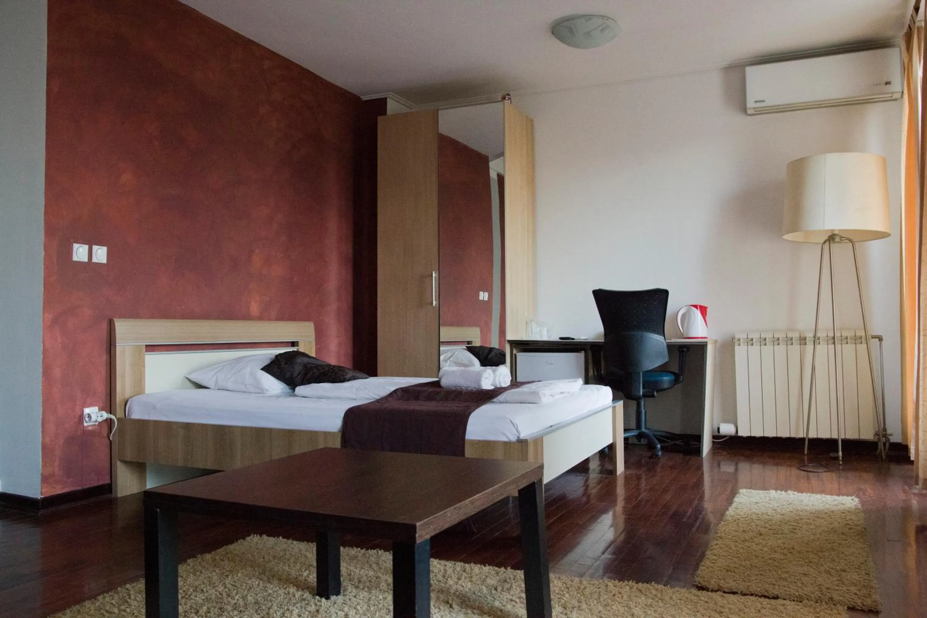 Decorative detail, Bed in Vila Senjak