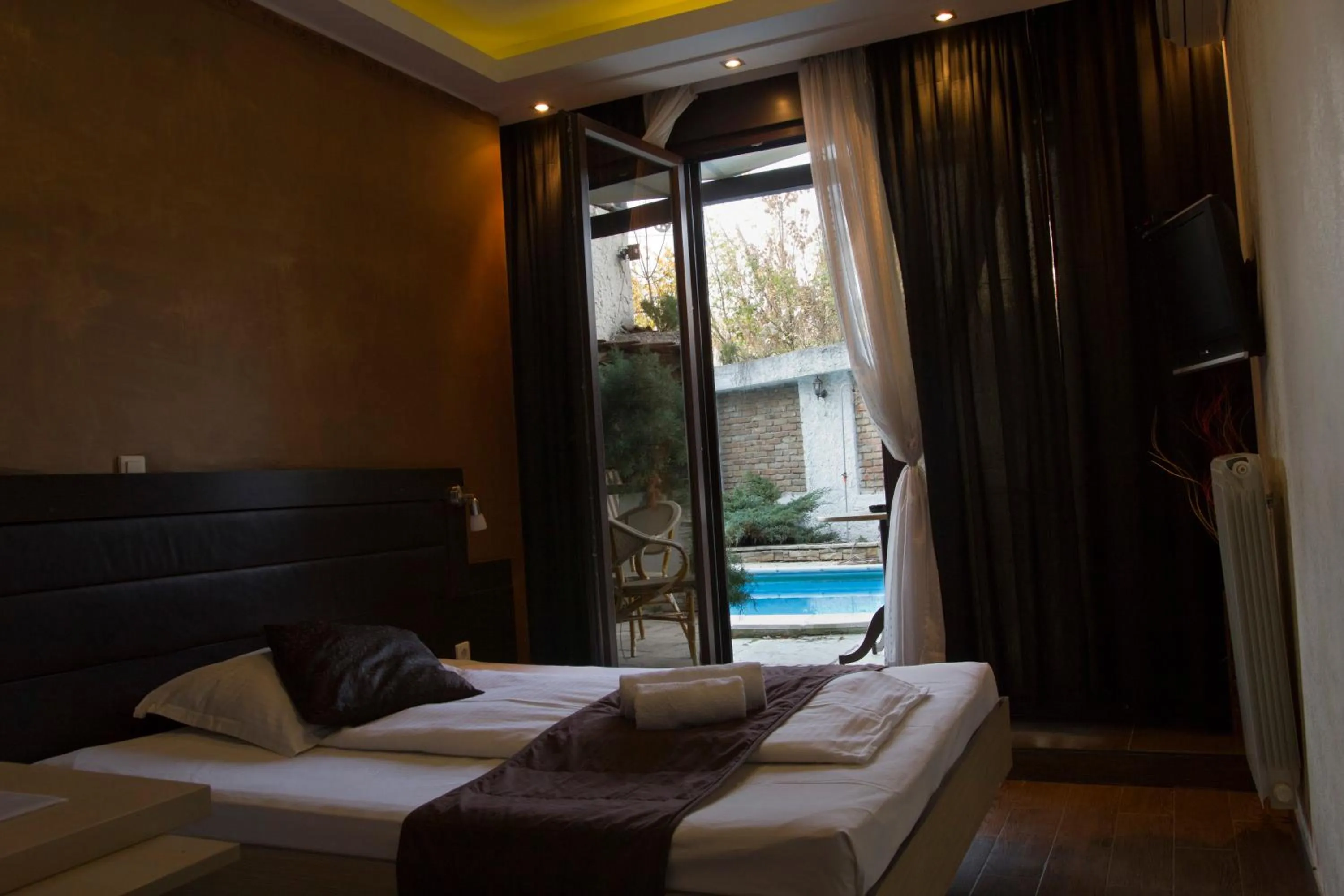 Garden view, Bed in Vila Senjak