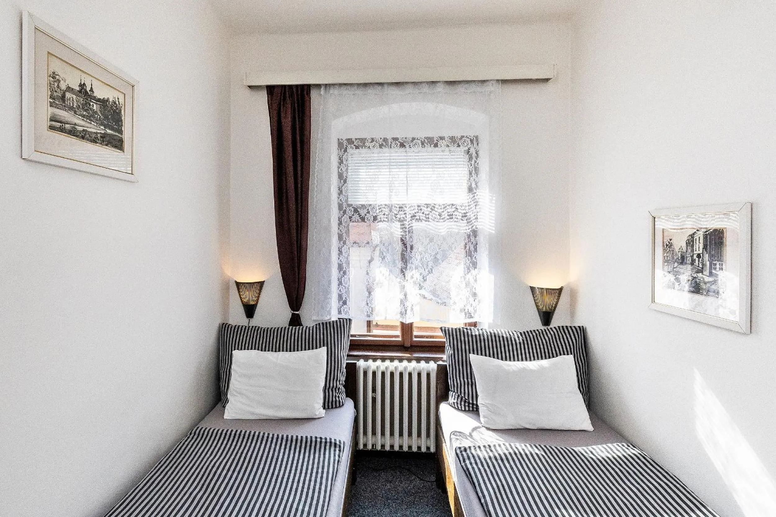 Bed in Penzion Landauer