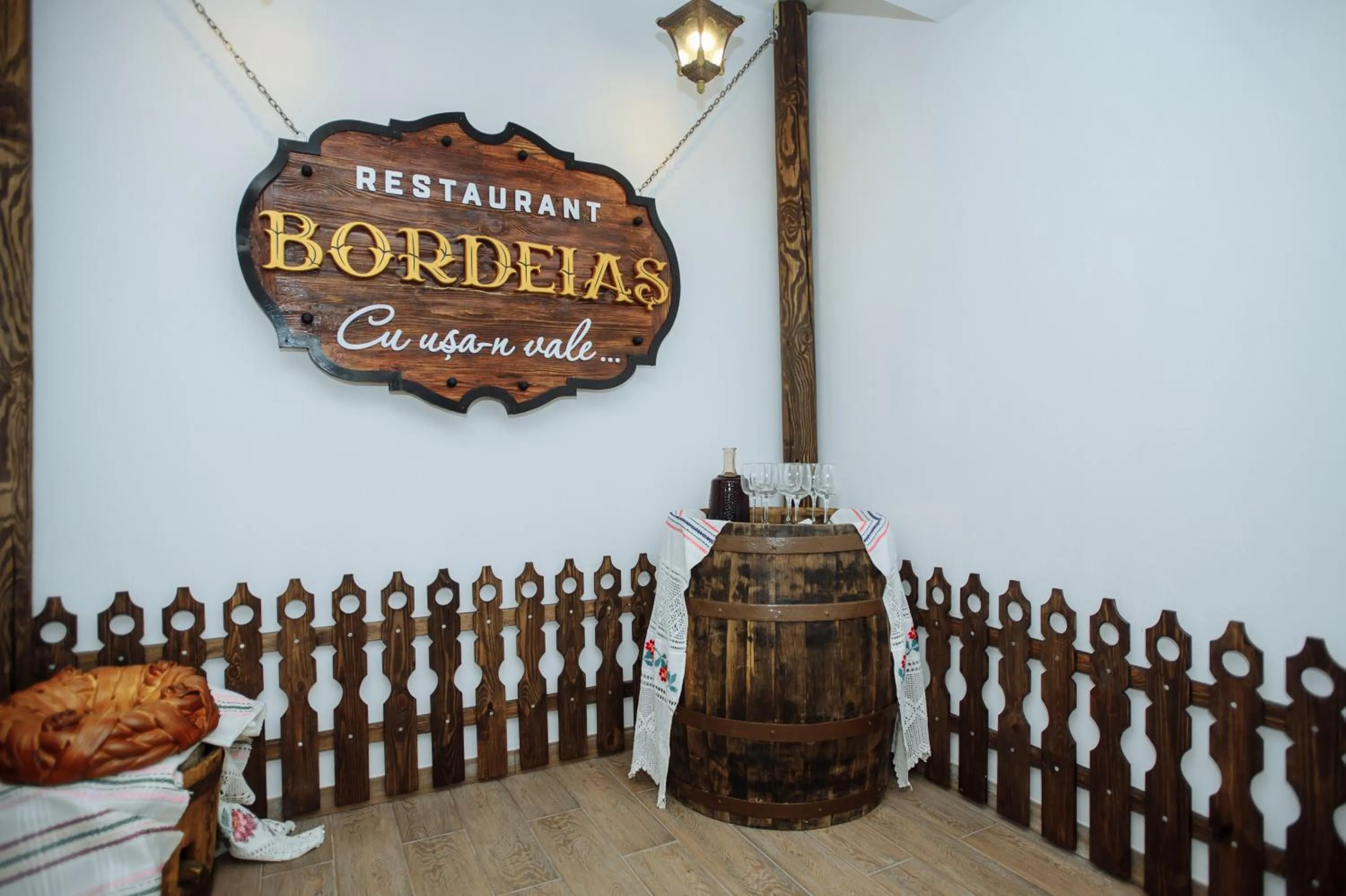 Restaurant/places to eat in Astoria