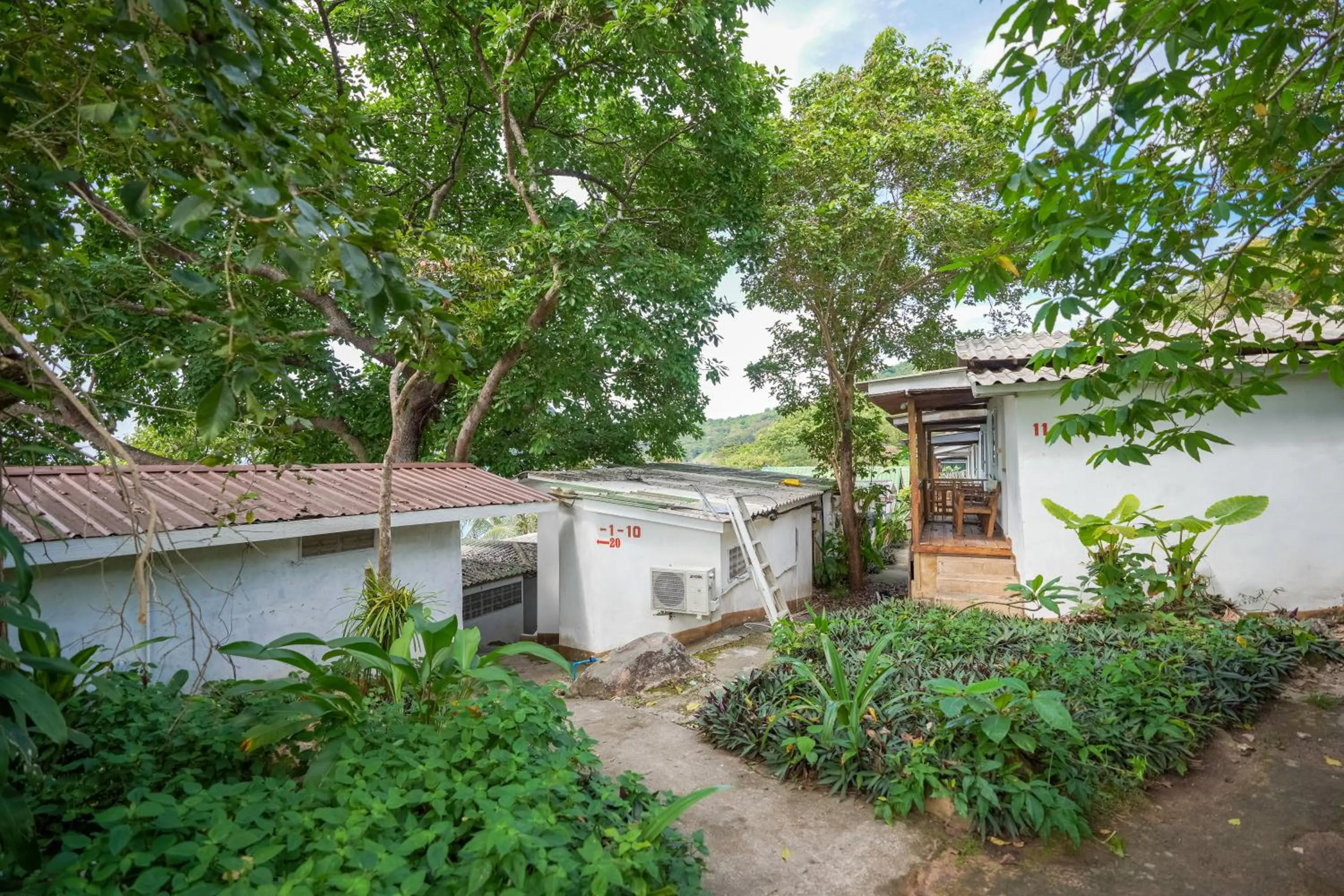 Property building in Phi Phi Cozy Seafront Resort