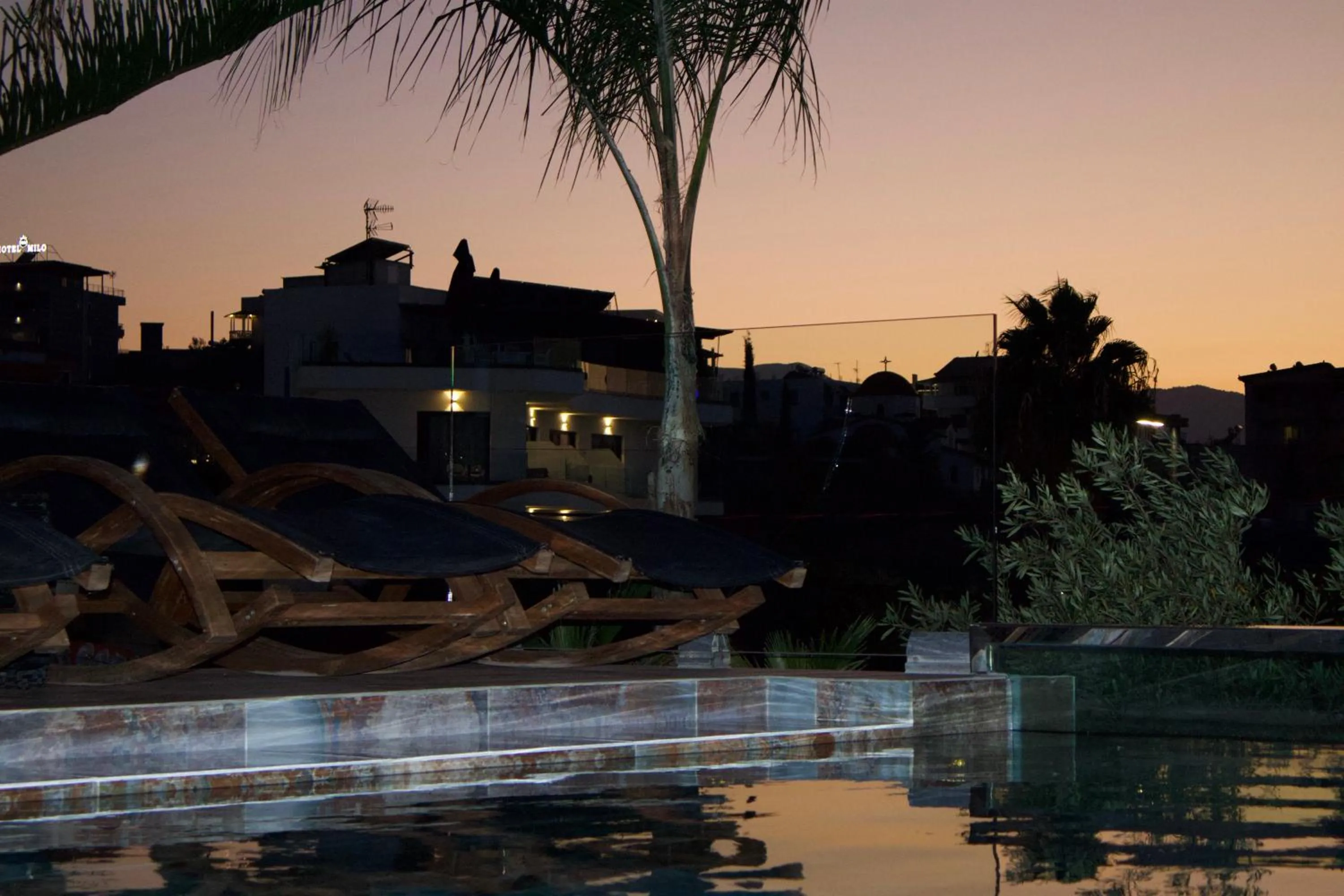 Swimming pool in Ilio Boutique Hotel