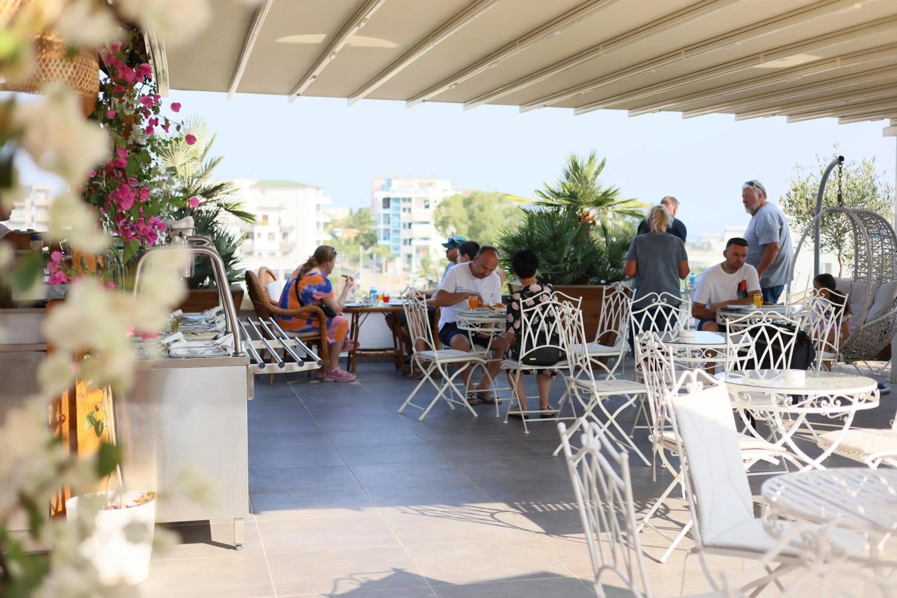 Restaurant/places to eat in Ilio Boutique Hotel