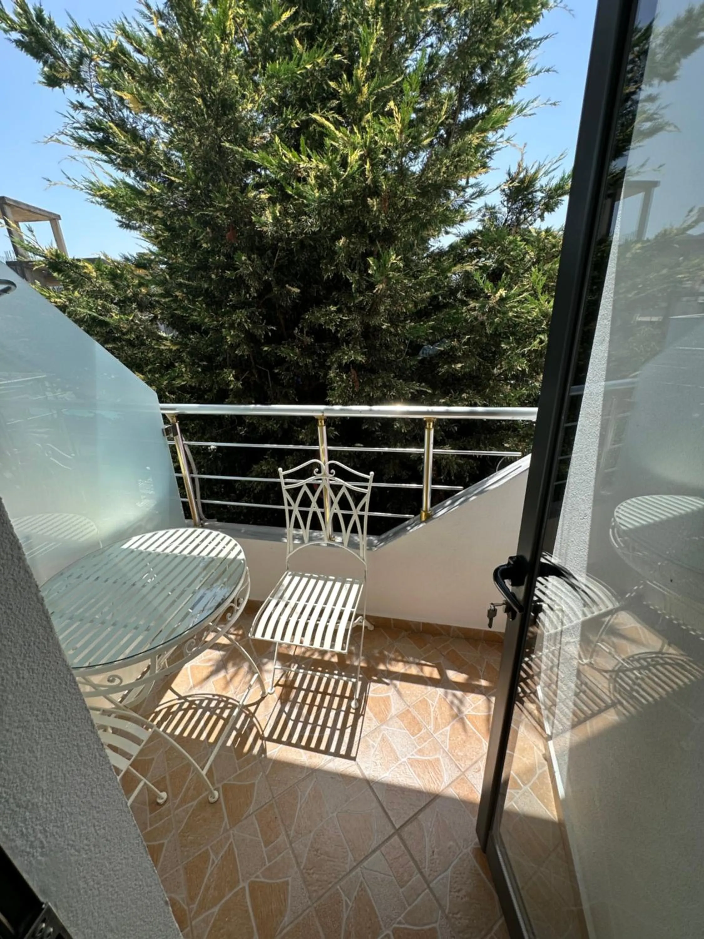 Day in Ilio Boutique Hotel