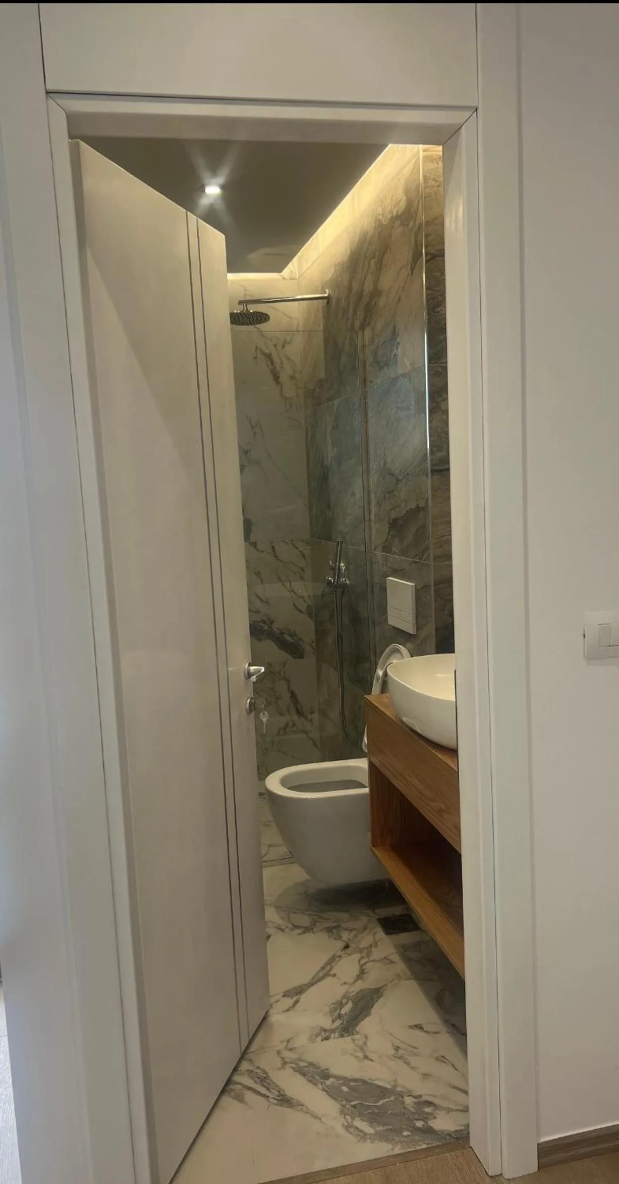 Shower in Ilio Boutique Hotel