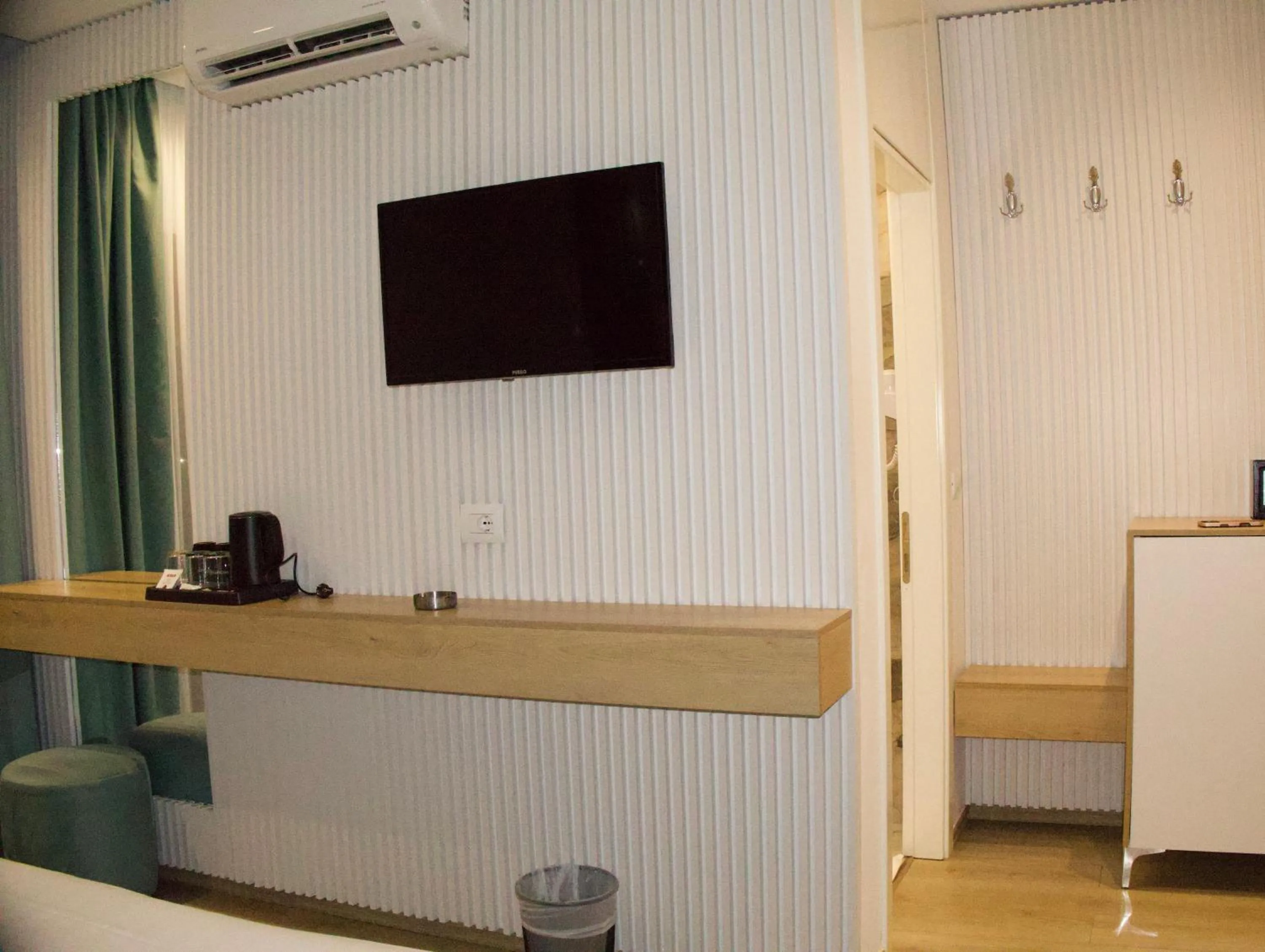 Kitchen or kitchenette in Ilio Boutique Hotel