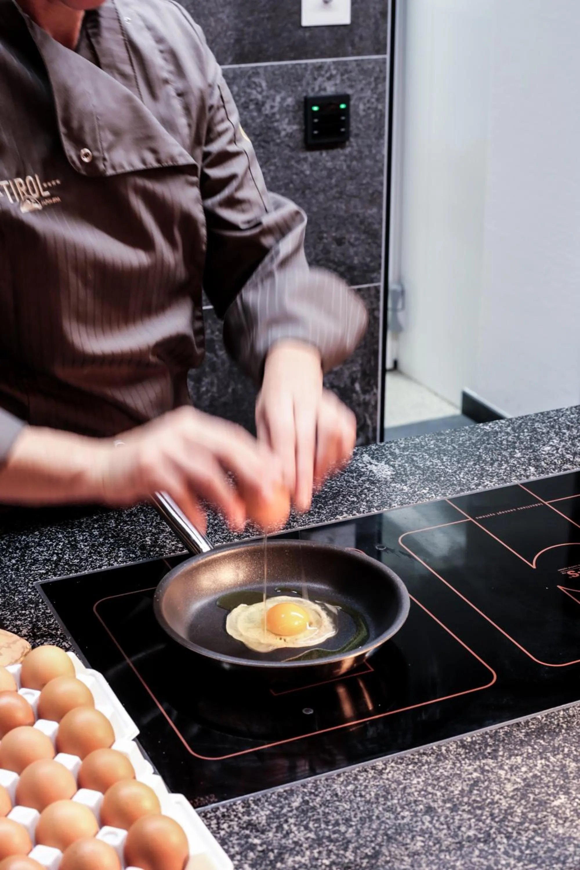 Buffet breakfast in Hotel Tirol
