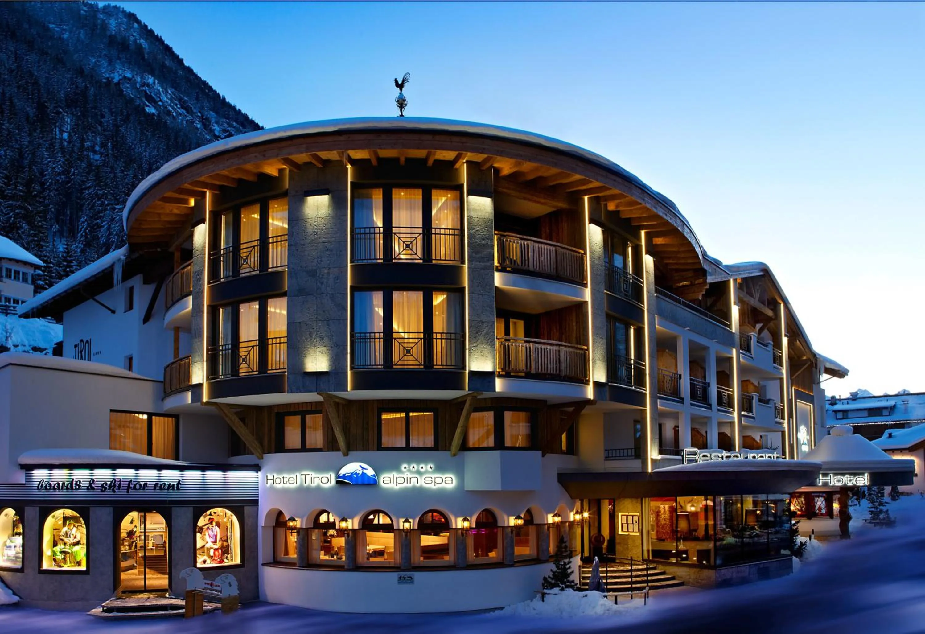 Facade/entrance in Hotel Tirol