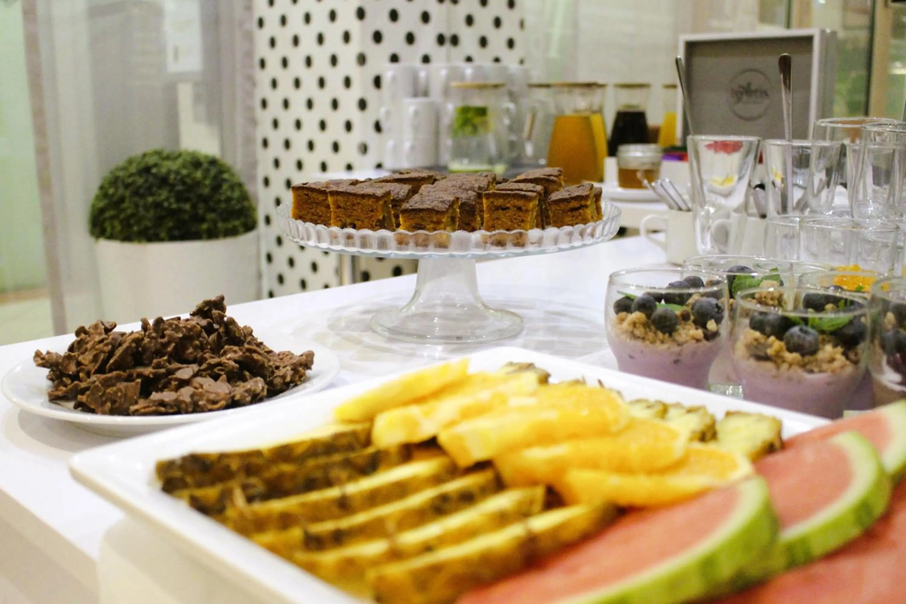 Buffet breakfast in Platinum Apartments Aparthotel