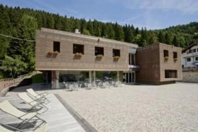 Facade/entrance in Hotel Kube