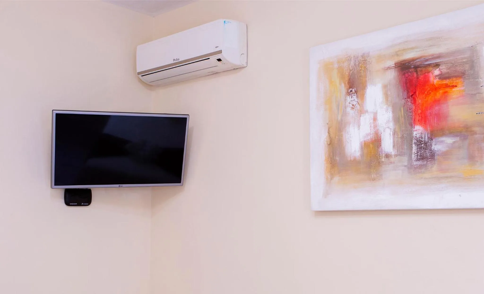 TV and multimedia in Pousada Villa Blu Maresias