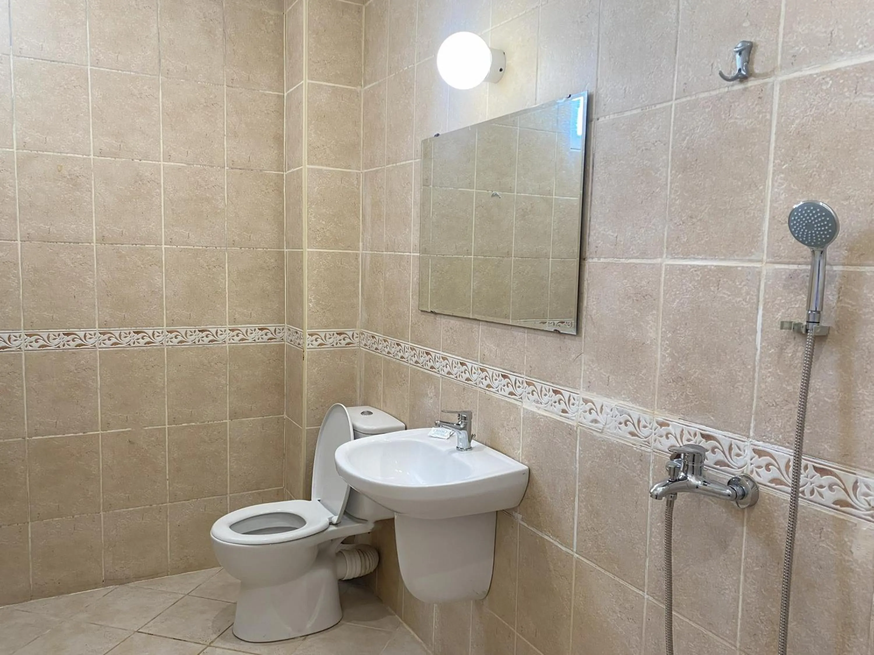 Shower in Lotos Hotel