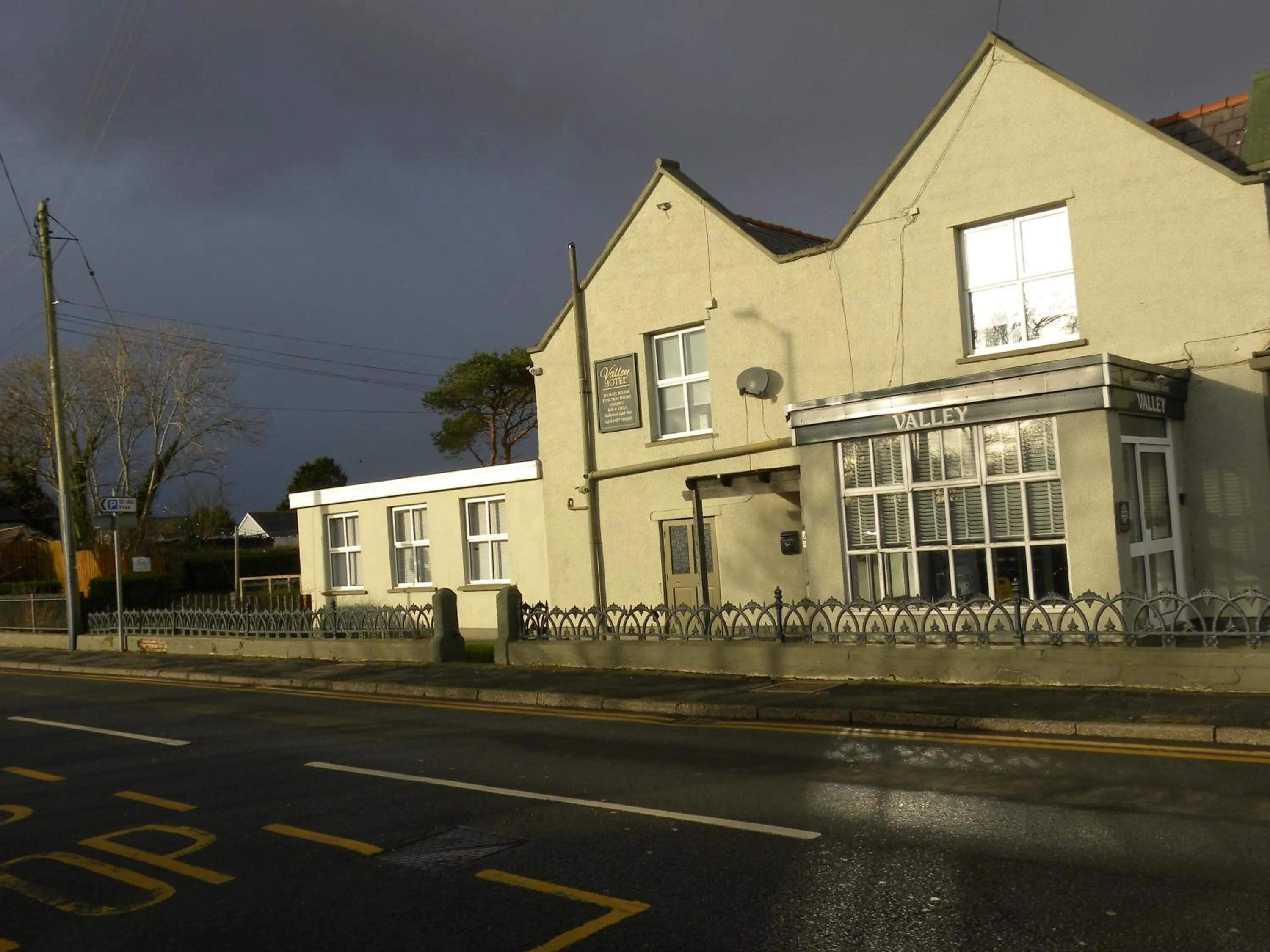 The Valley Hotel, Anglesey