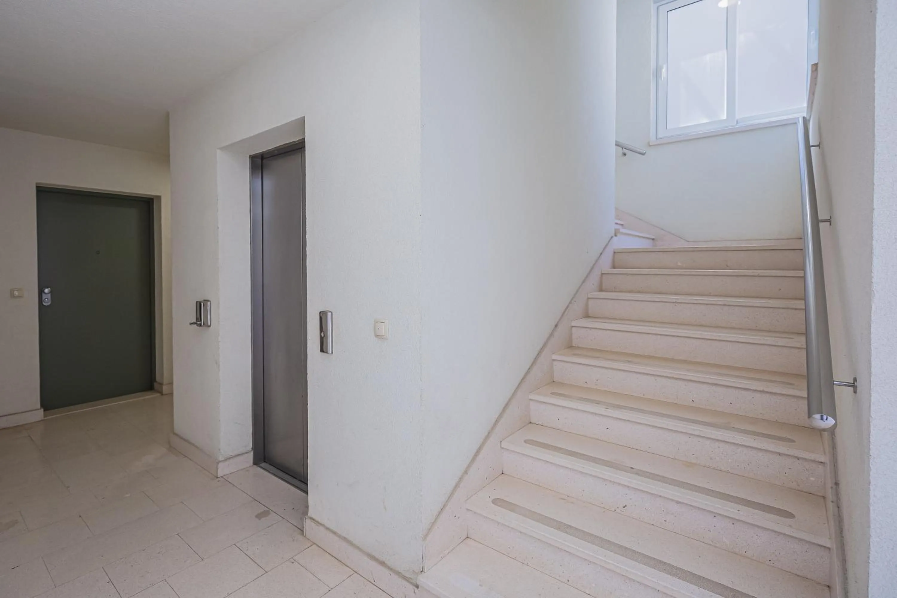 acessibility in AP 4+2 in one of the most luxury building in Omis
