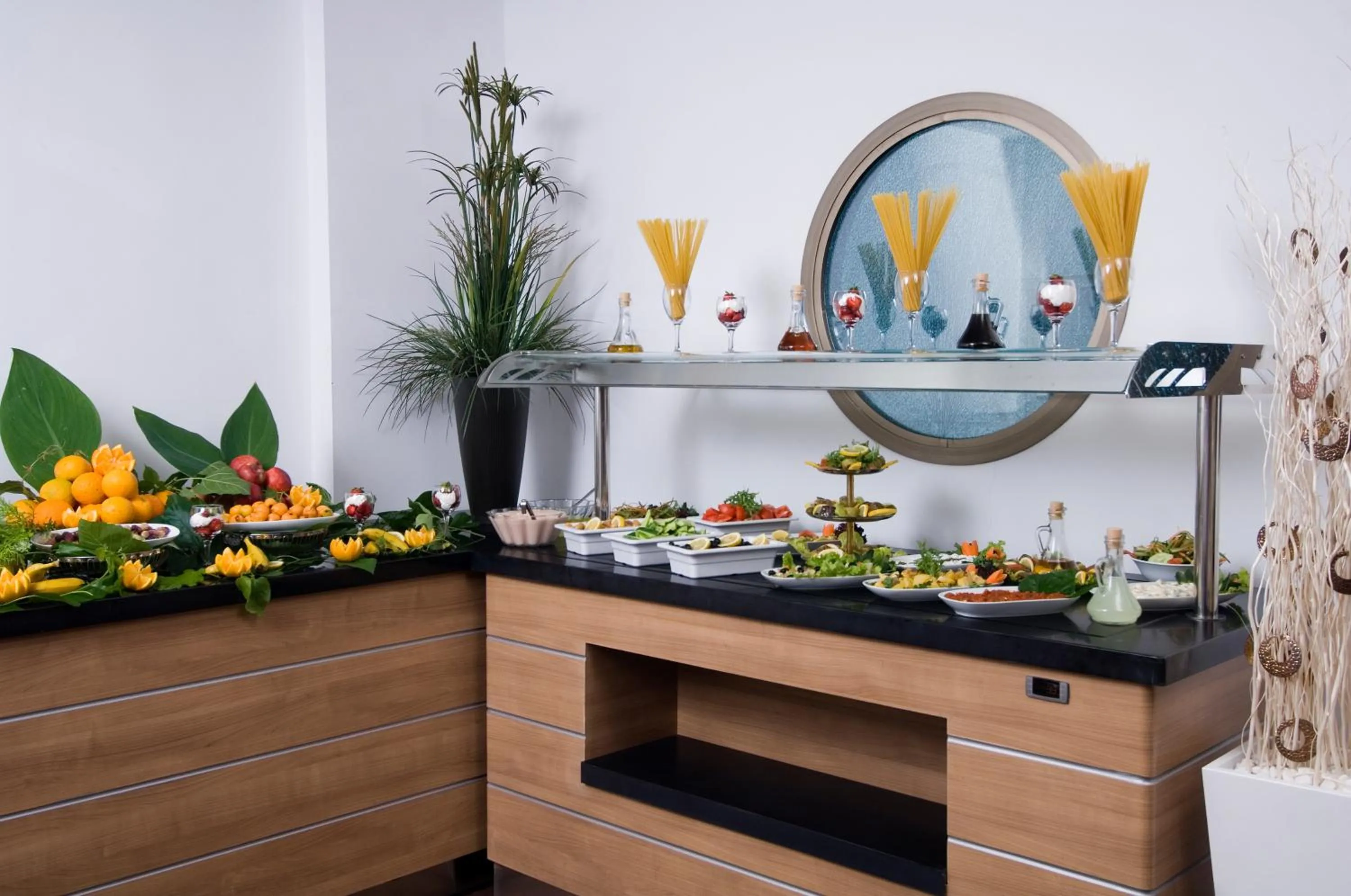 Meals in Supreme Hotel