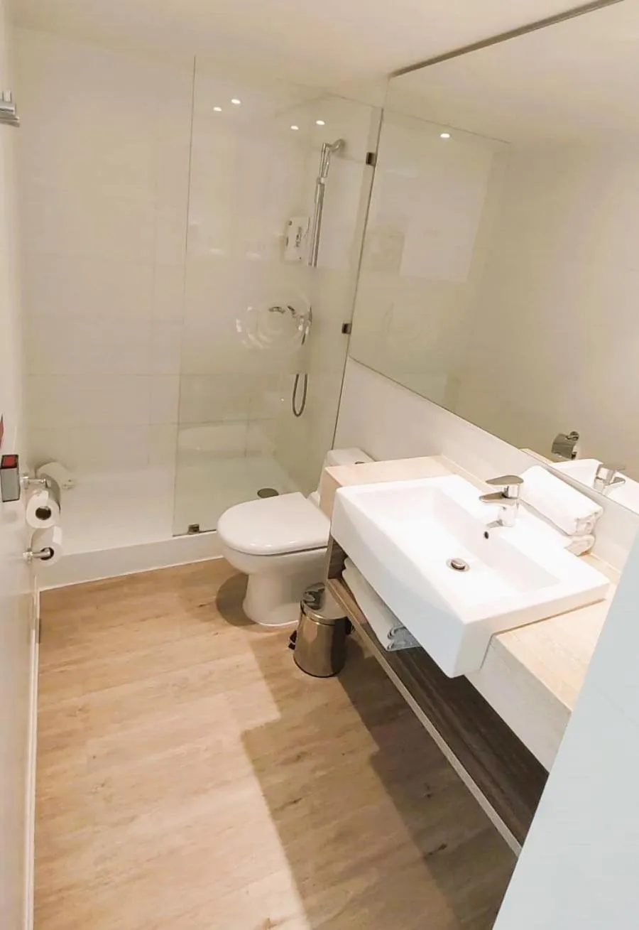 Bathroom in Hotel Capital Bellet