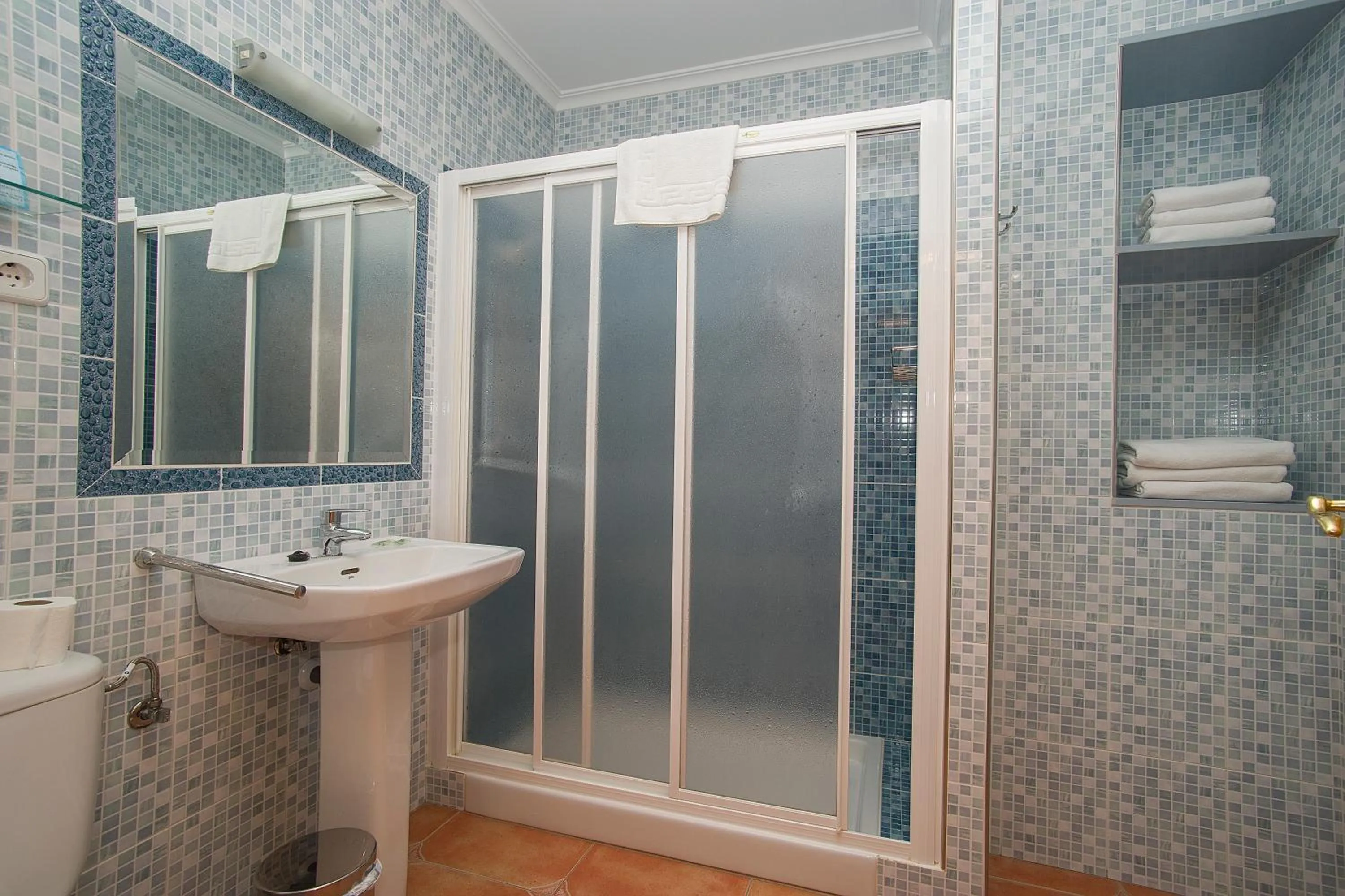 Bathroom in Hotel La Posada