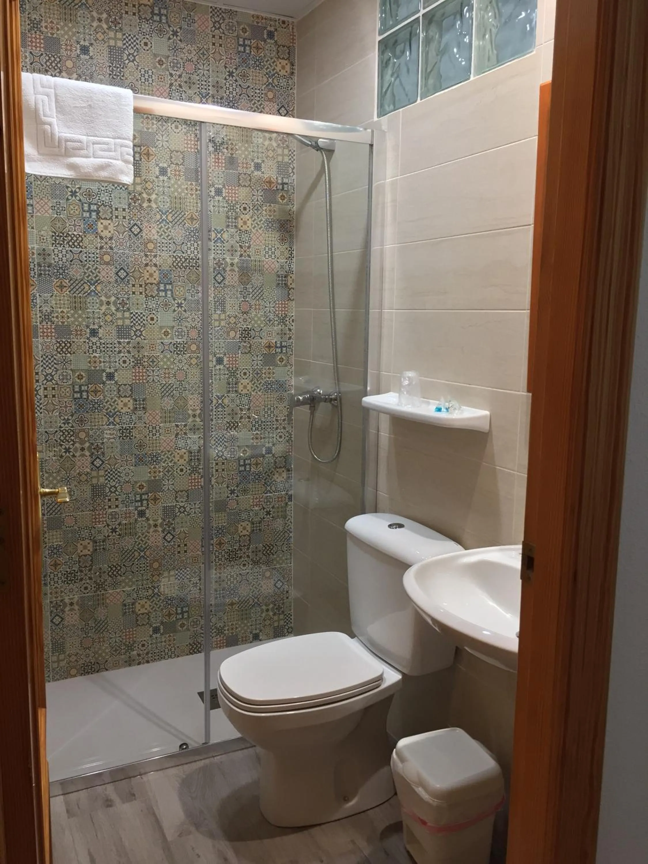 Shower in Hotel La Posada