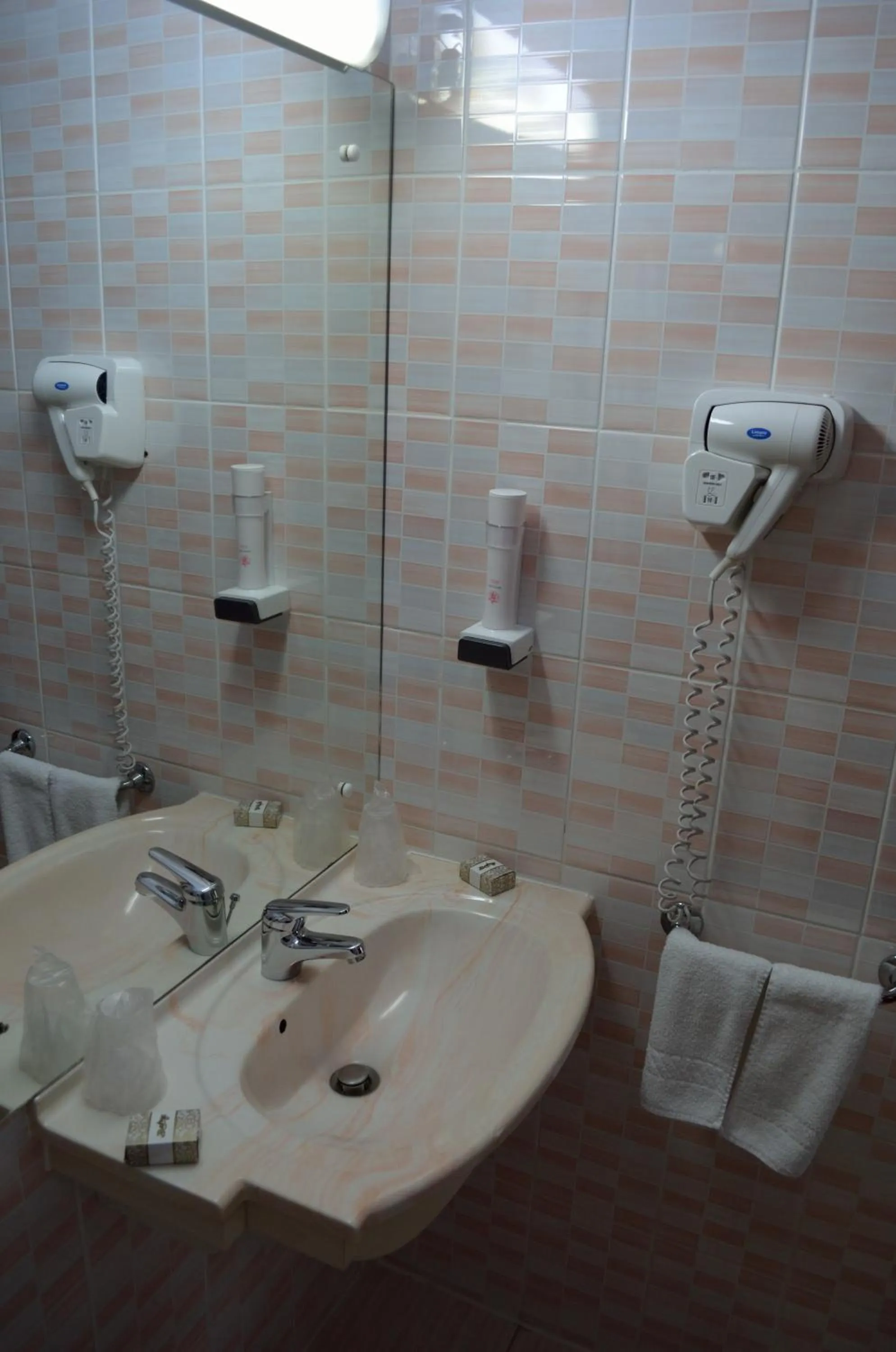 Bathroom in Hotel Rusu