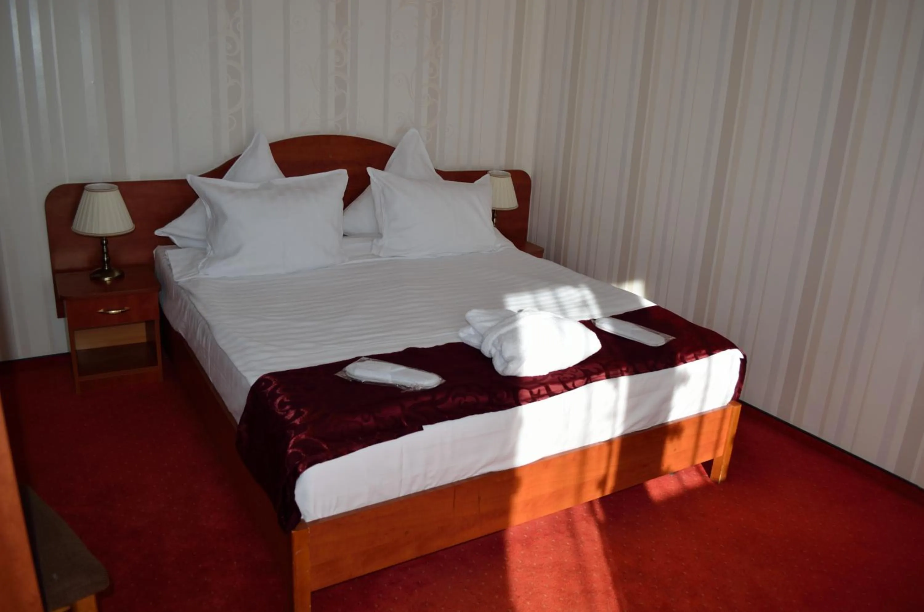 Bed in Hotel Rusu